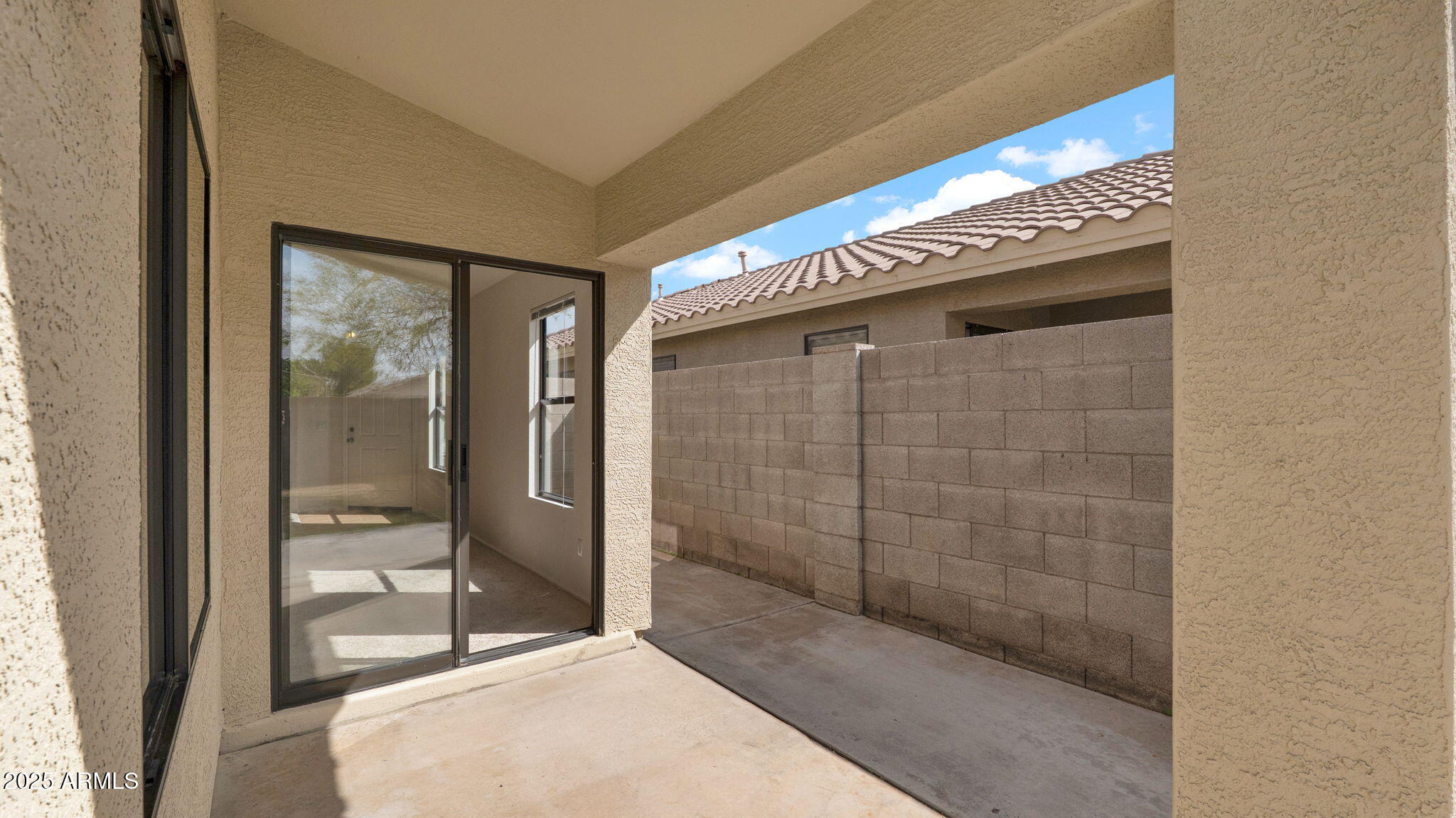 3305 E HONONEGH Drive