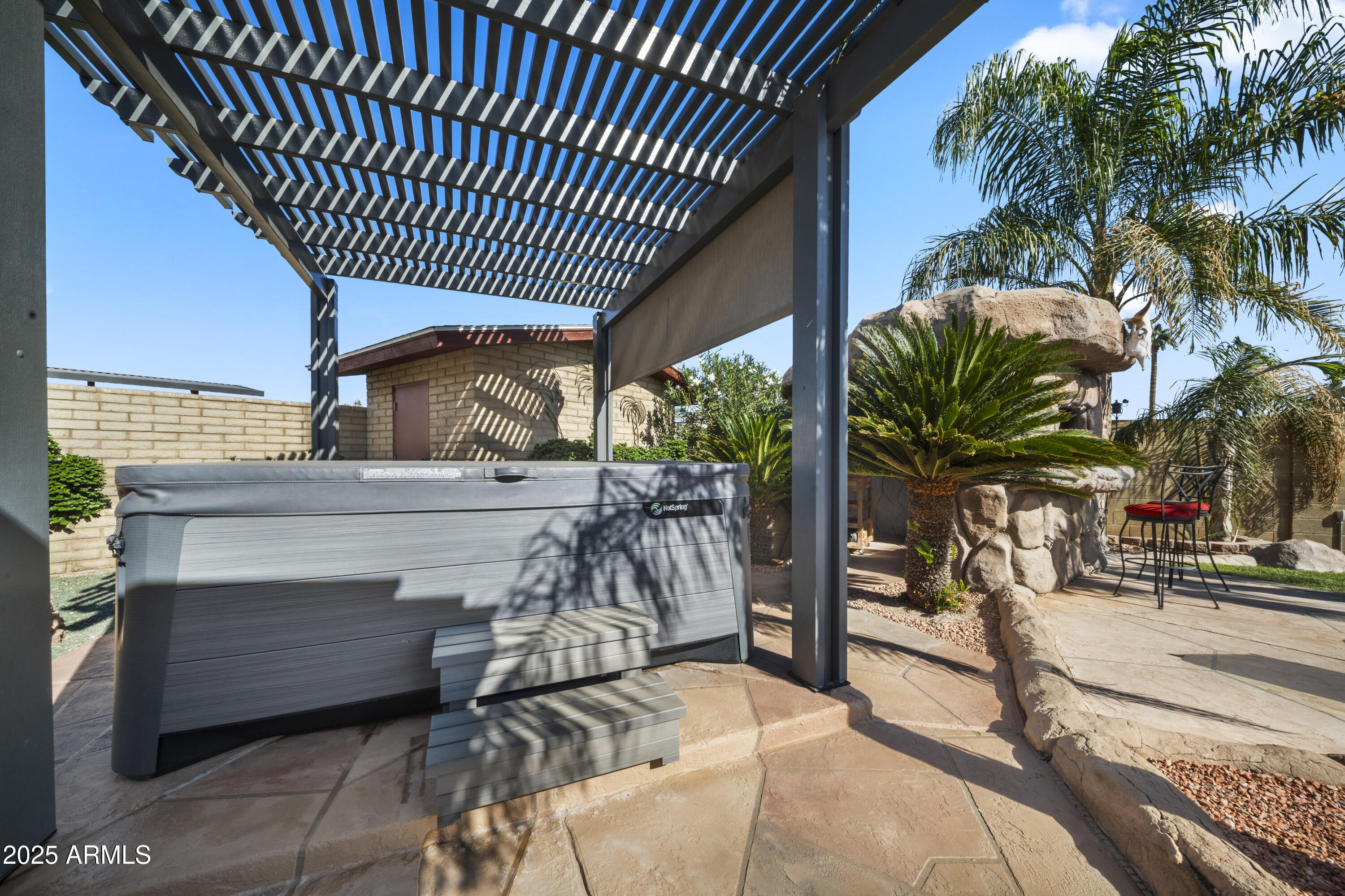 1265 W ELLIS Street