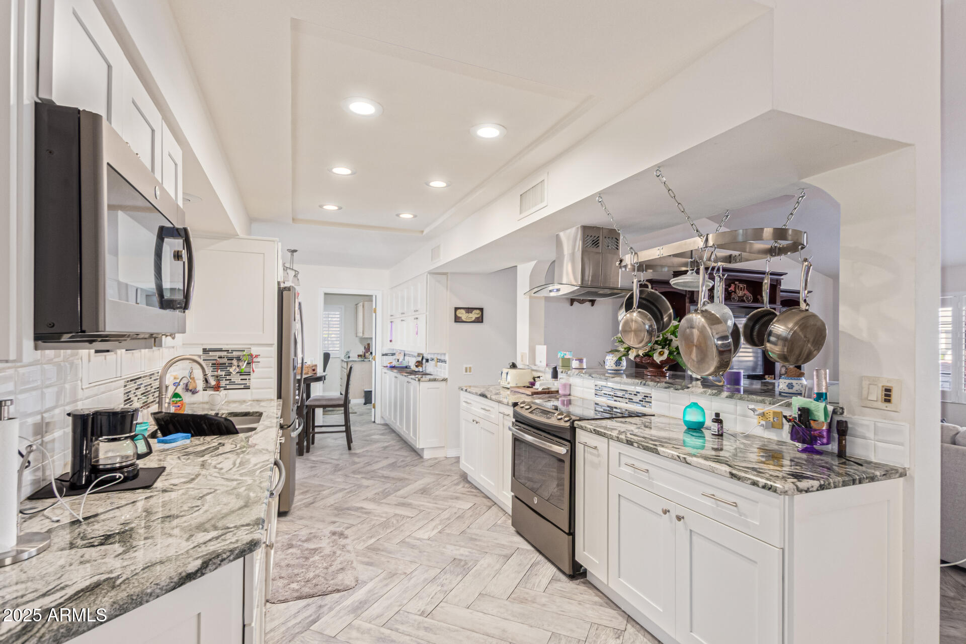 14423 W DESERT GLEN Drive