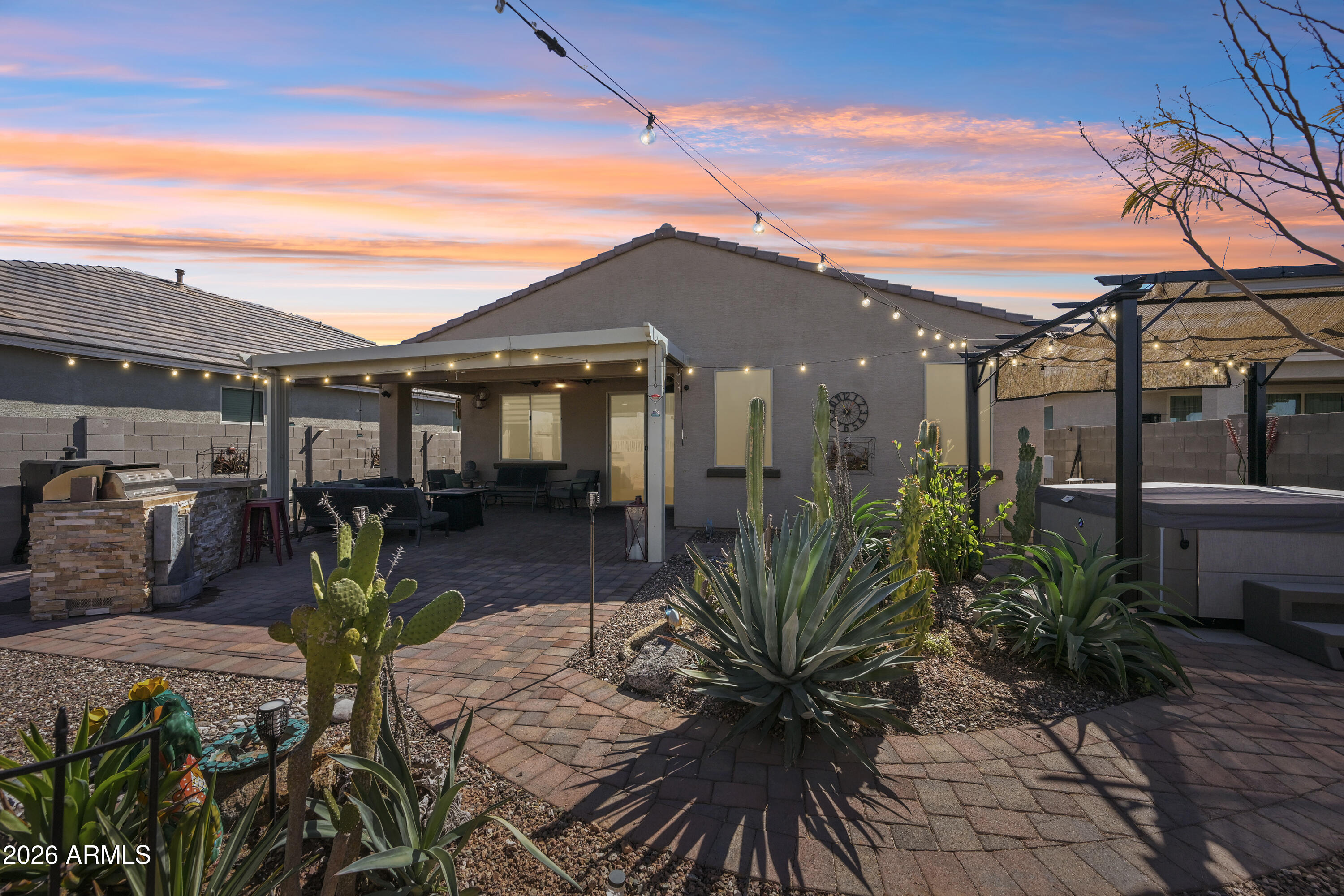 17452 W SPRING Drive