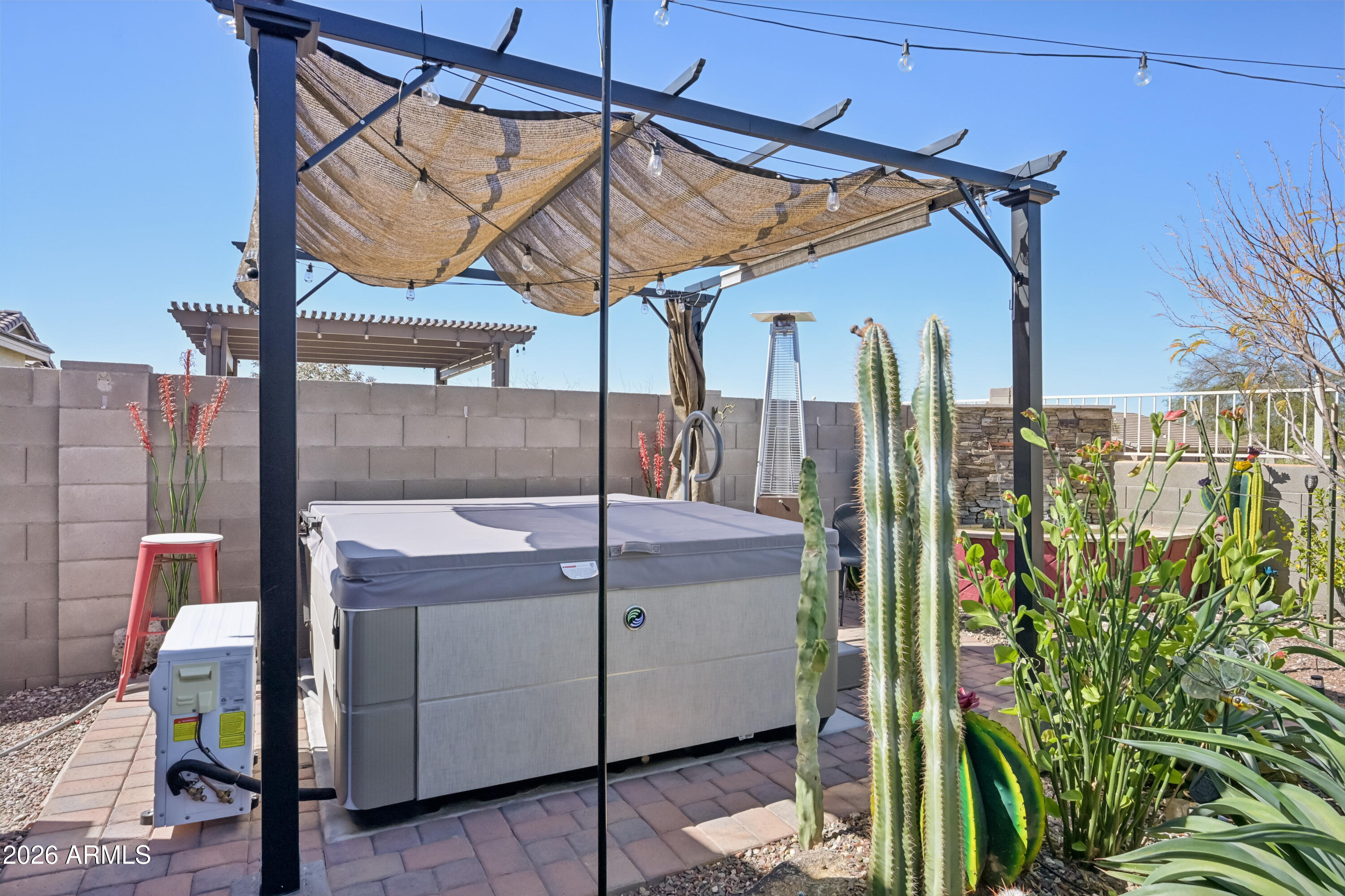 17452 W SPRING Drive