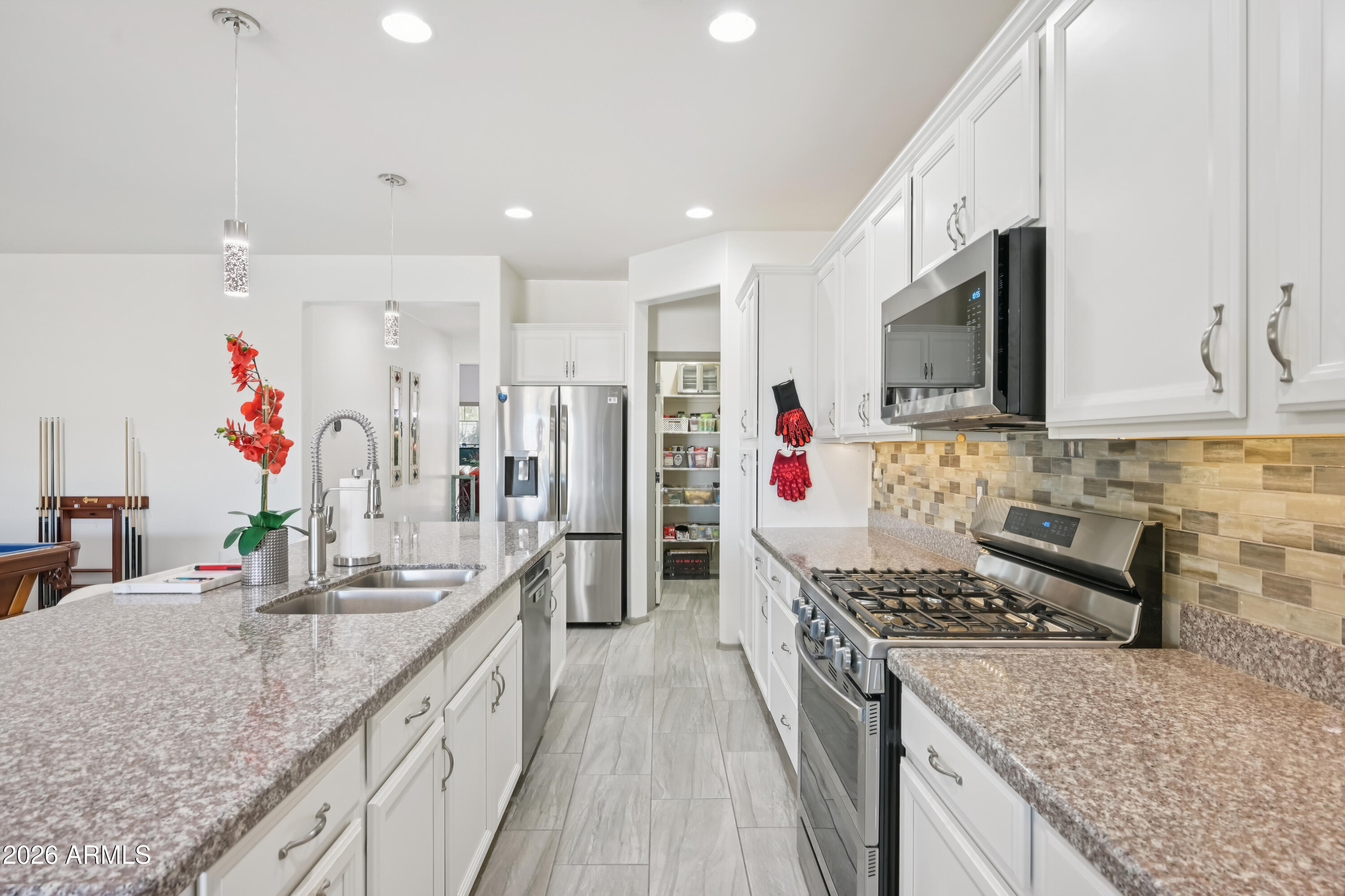 17452 W SPRING Drive