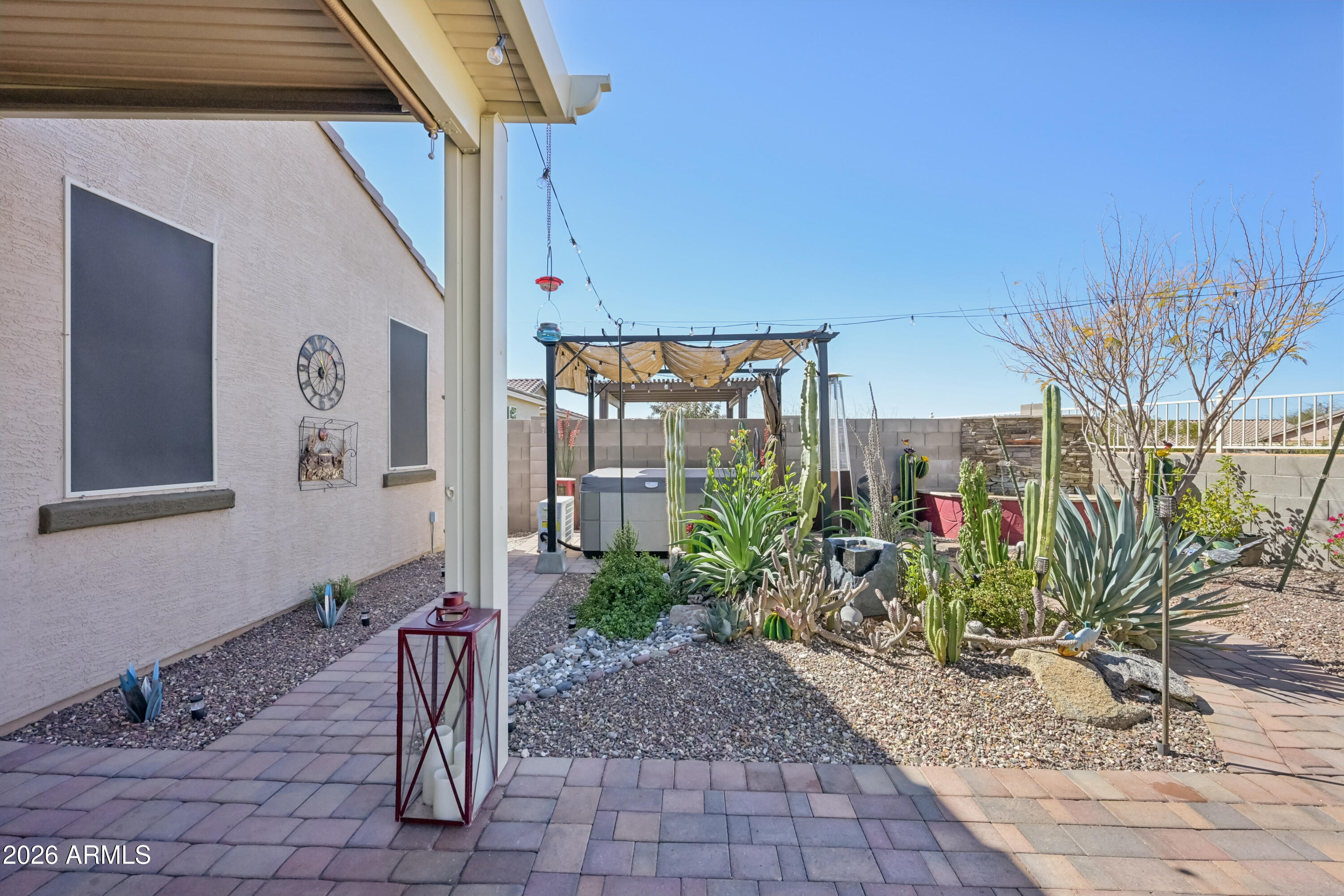 17452 W SPRING Drive