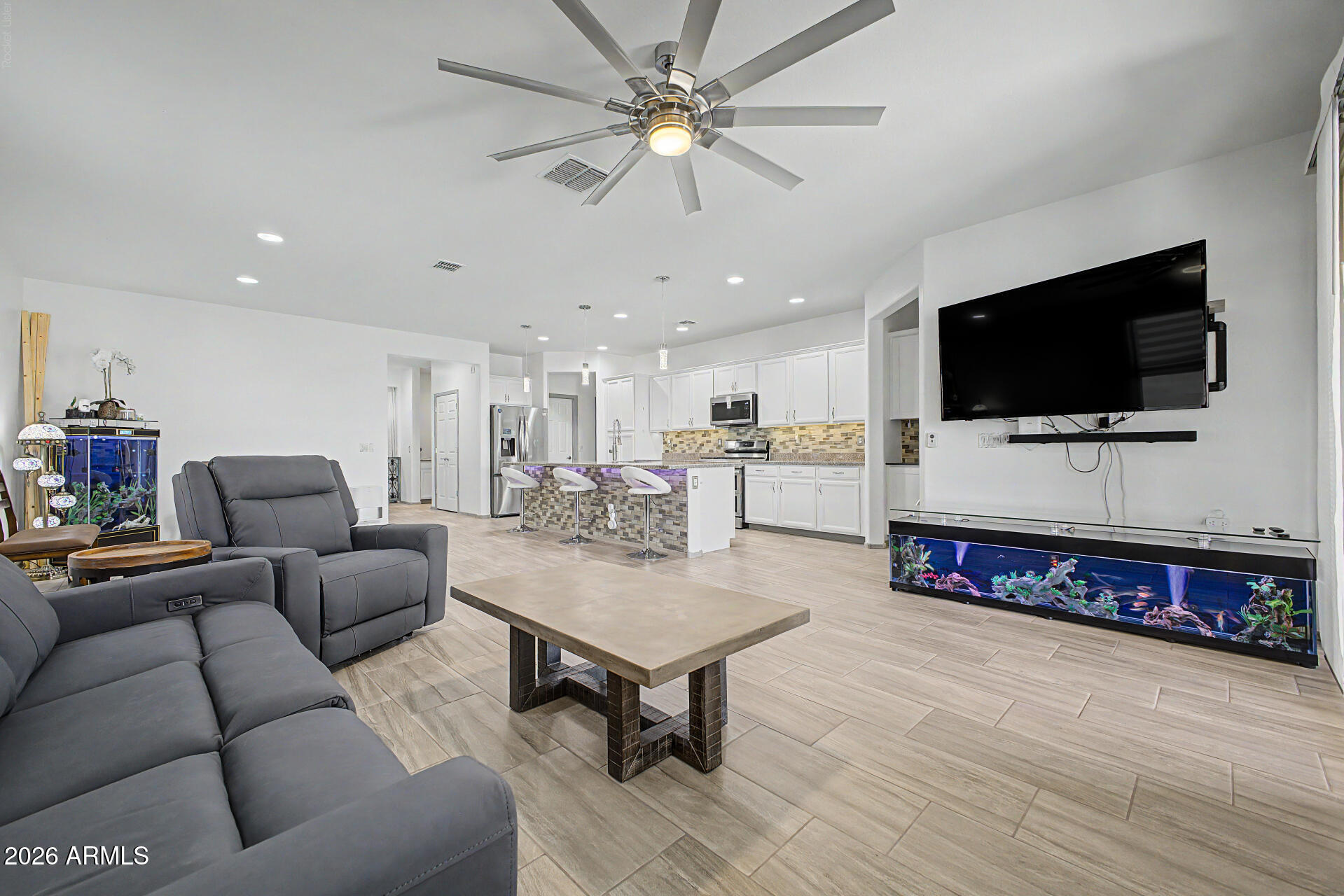 17452 W SPRING Drive