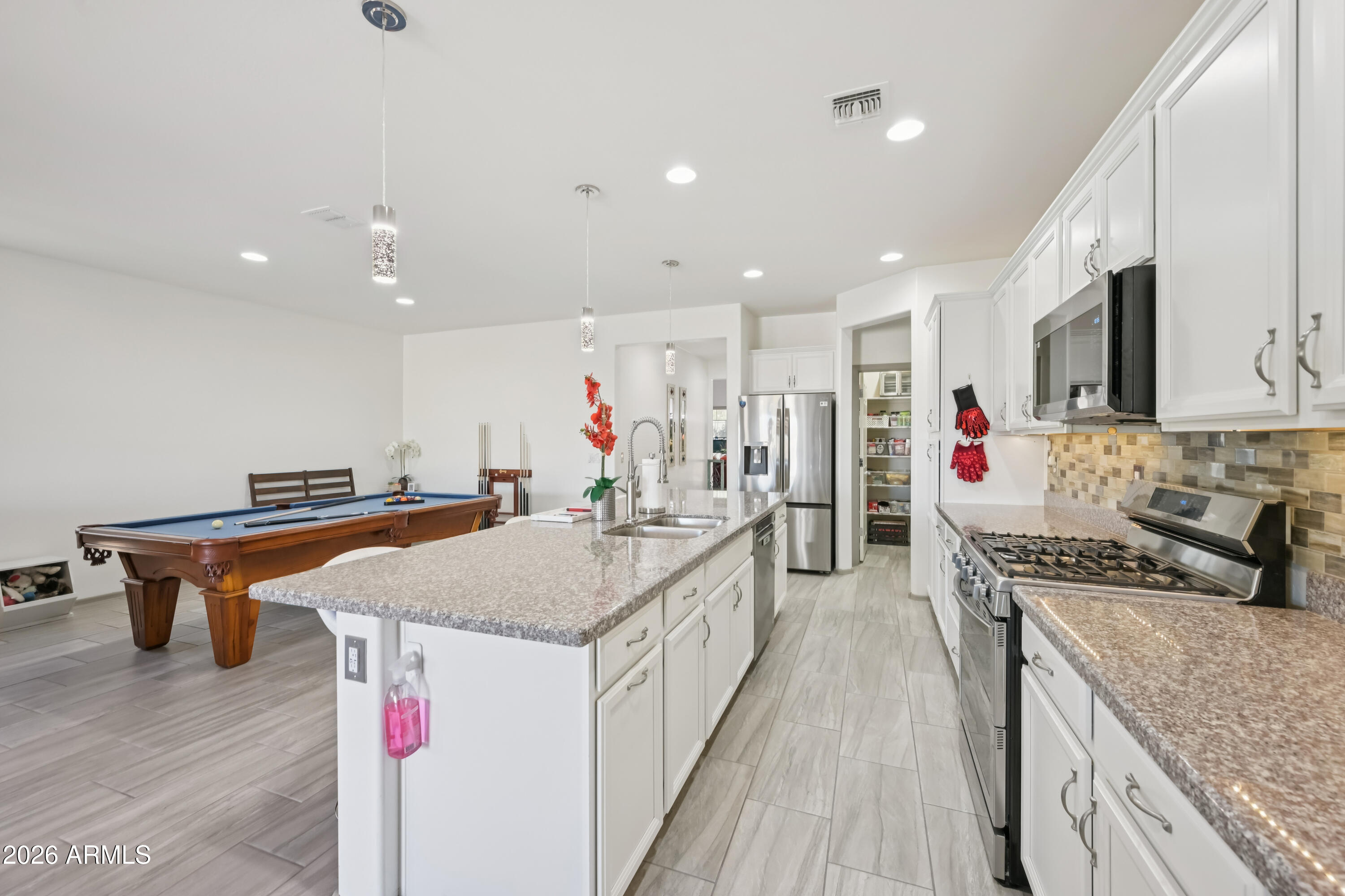 17452 W SPRING Drive