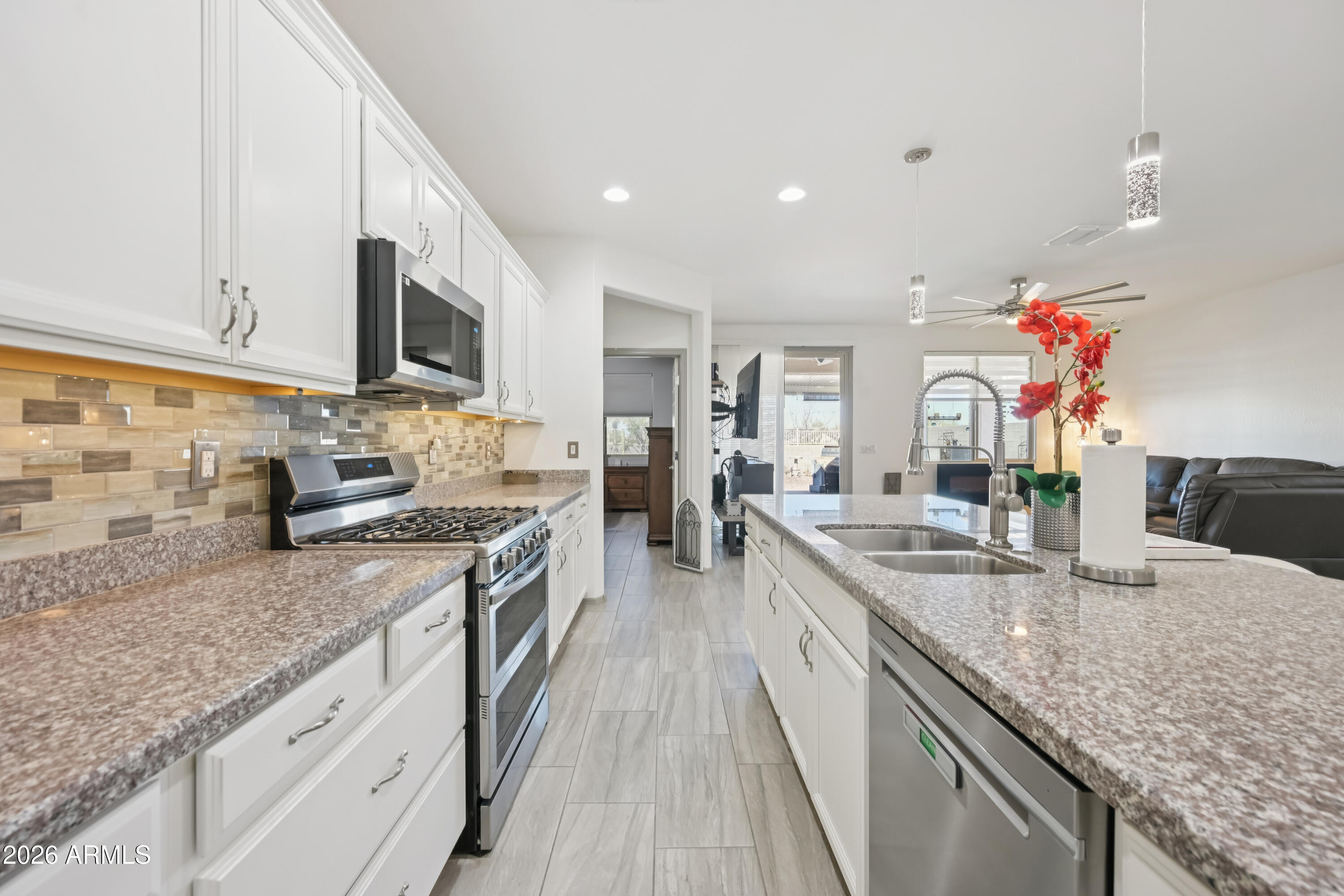 17452 W SPRING Drive