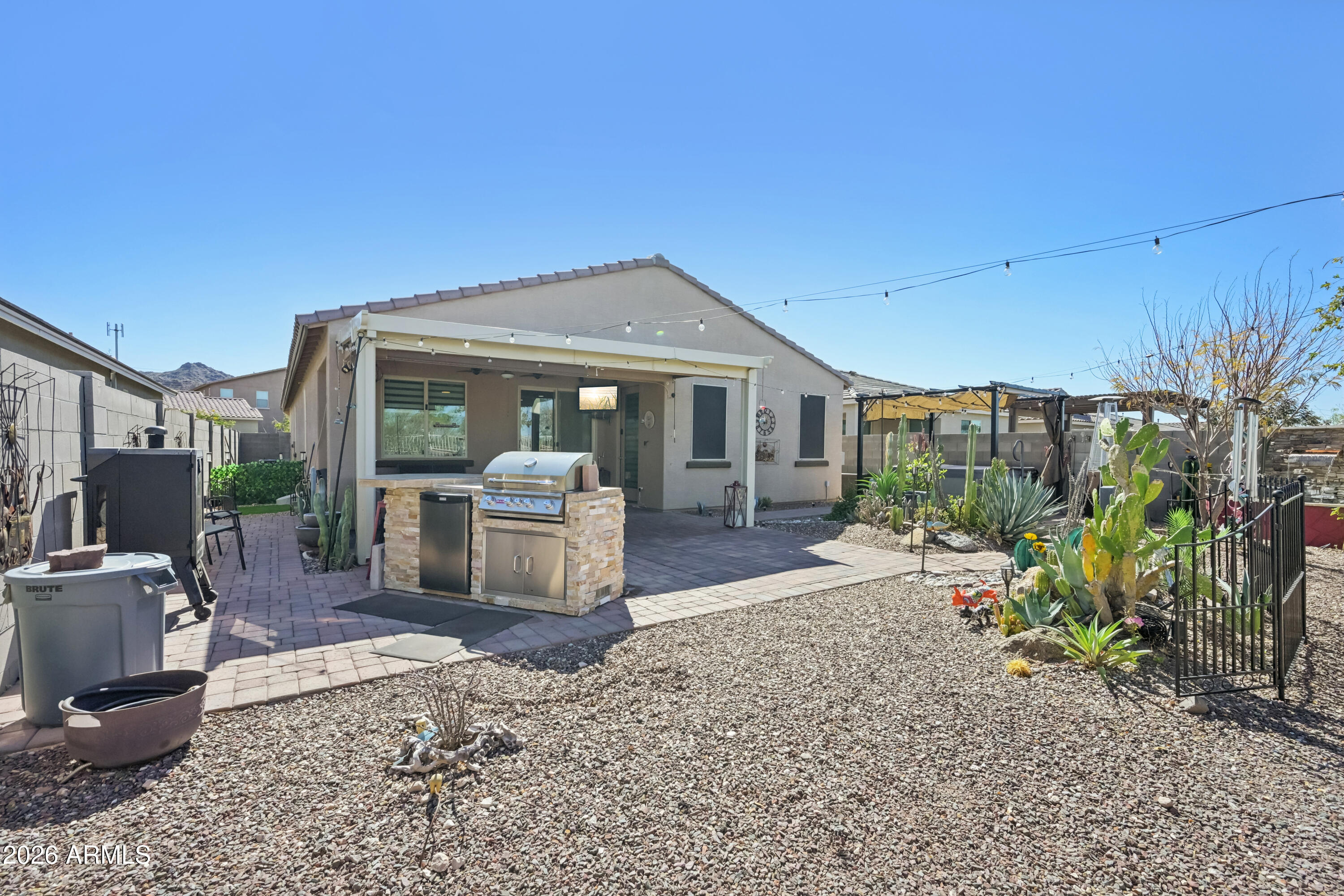 17452 W SPRING Drive