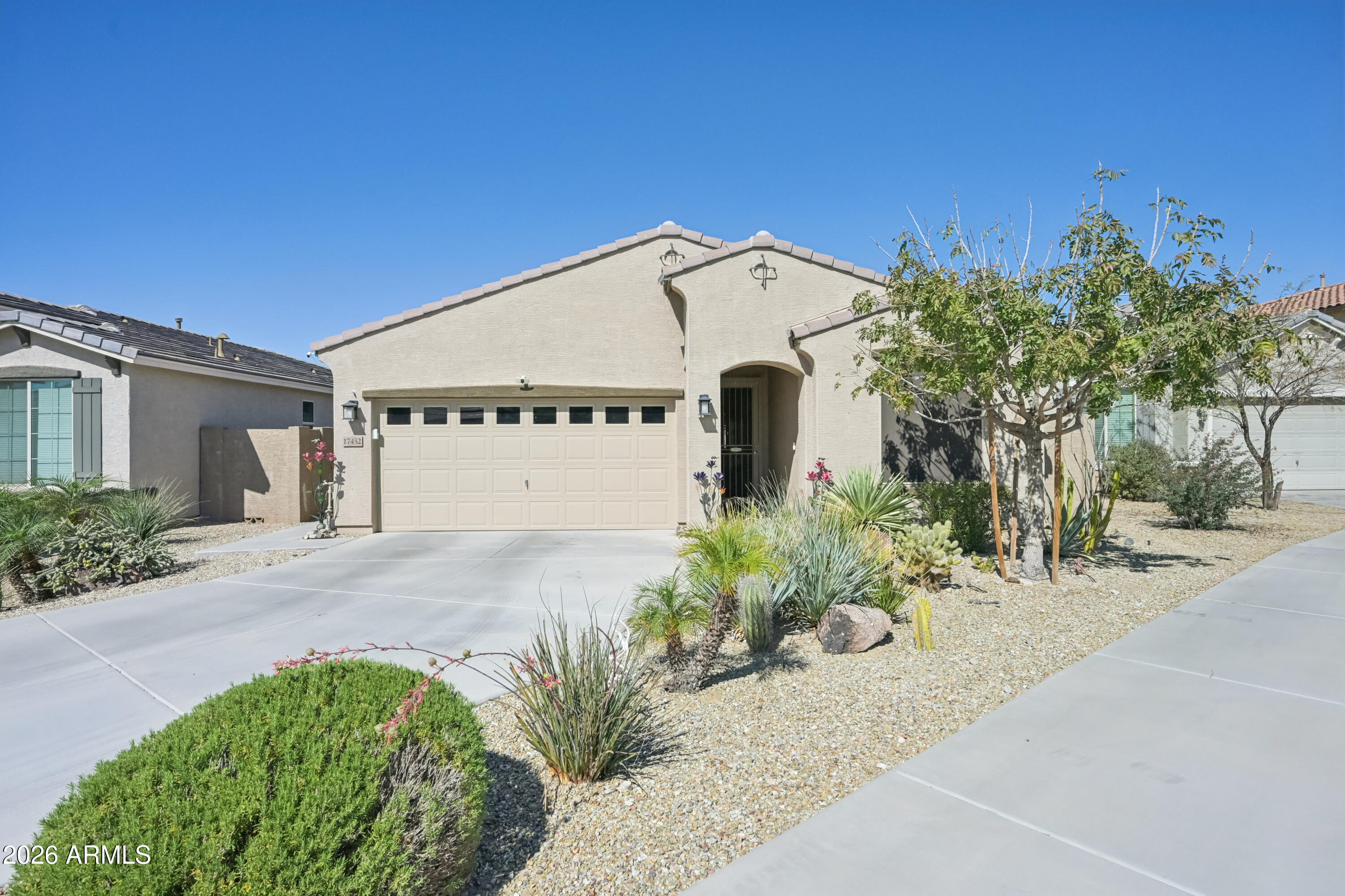 17452 W SPRING Drive