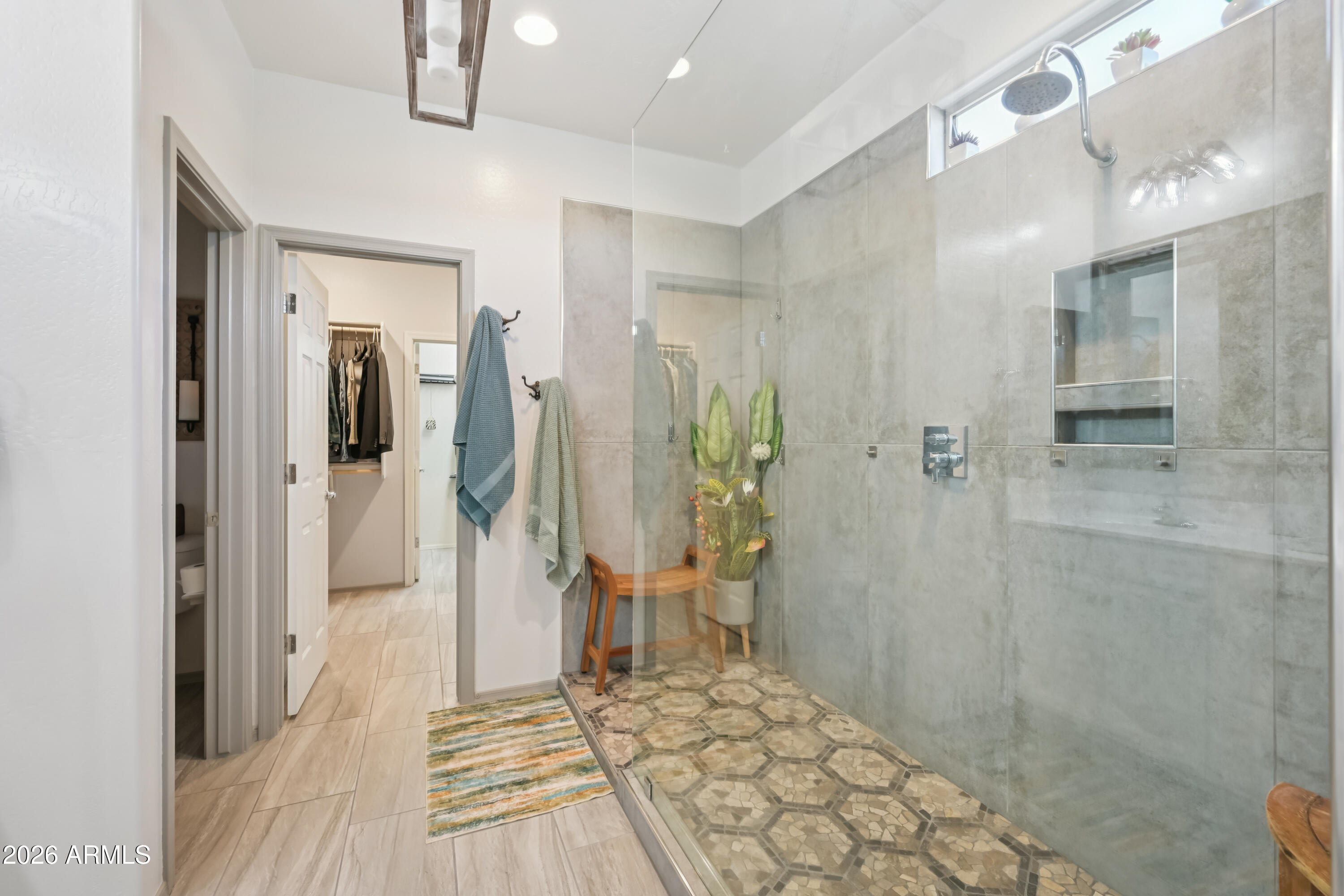 17452 W SPRING Drive