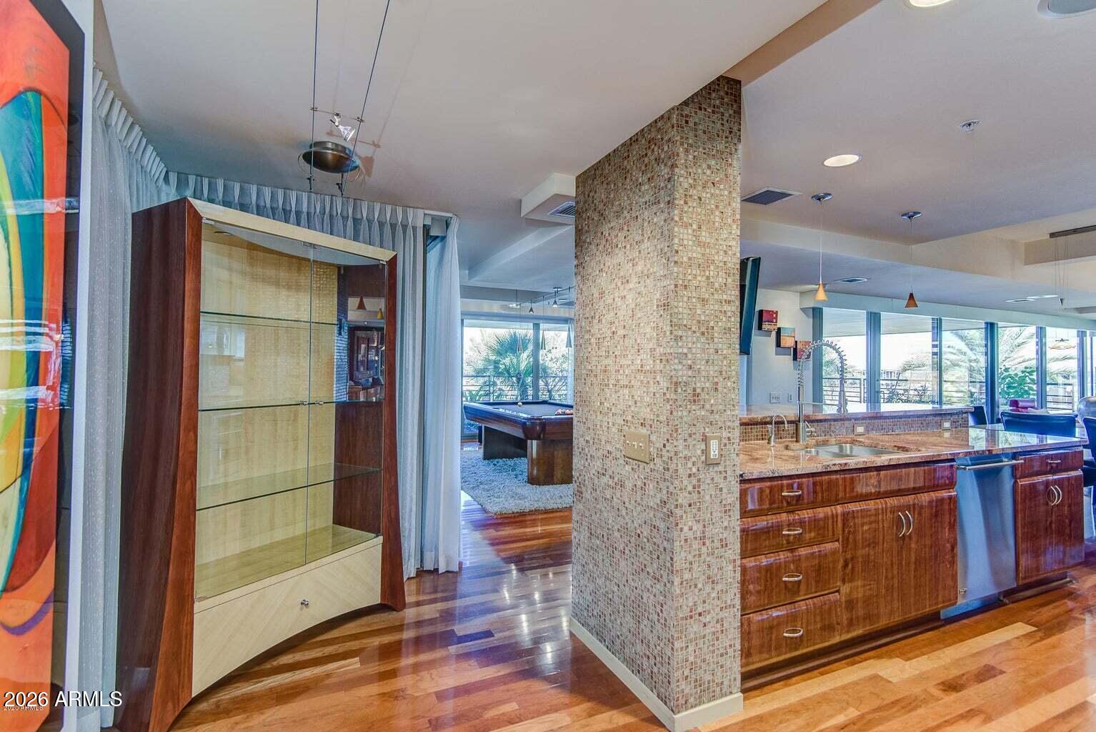 7157 E RANCHO VISTA Drive 4006