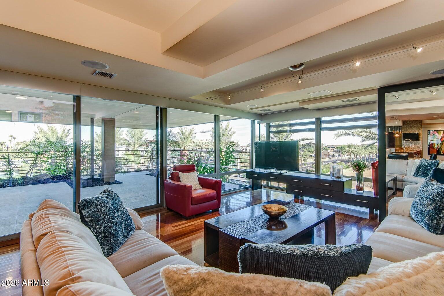 7157 E RANCHO VISTA Drive 4006