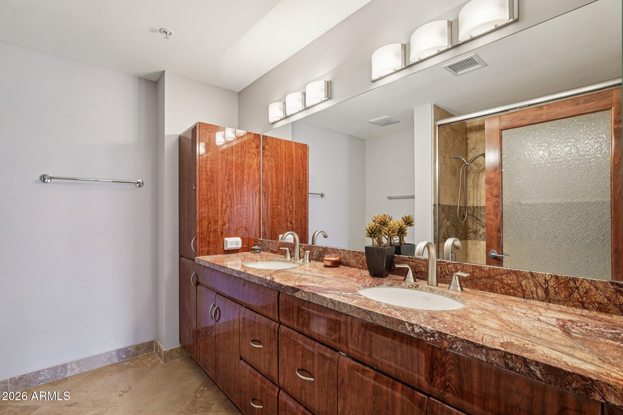 7157 E RANCHO VISTA Drive 4006