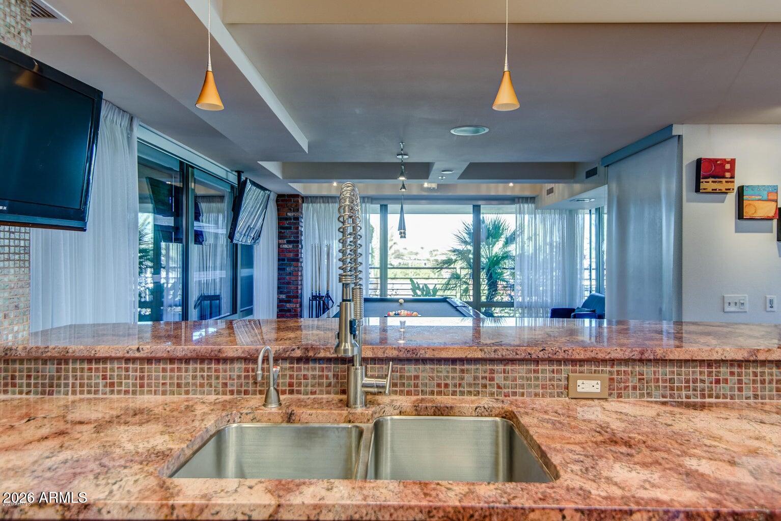 7157 E RANCHO VISTA Drive 4006