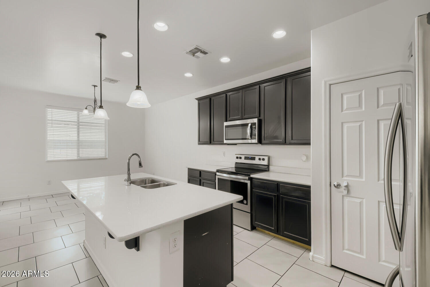 2339 E UNIVERSITY Drive 2