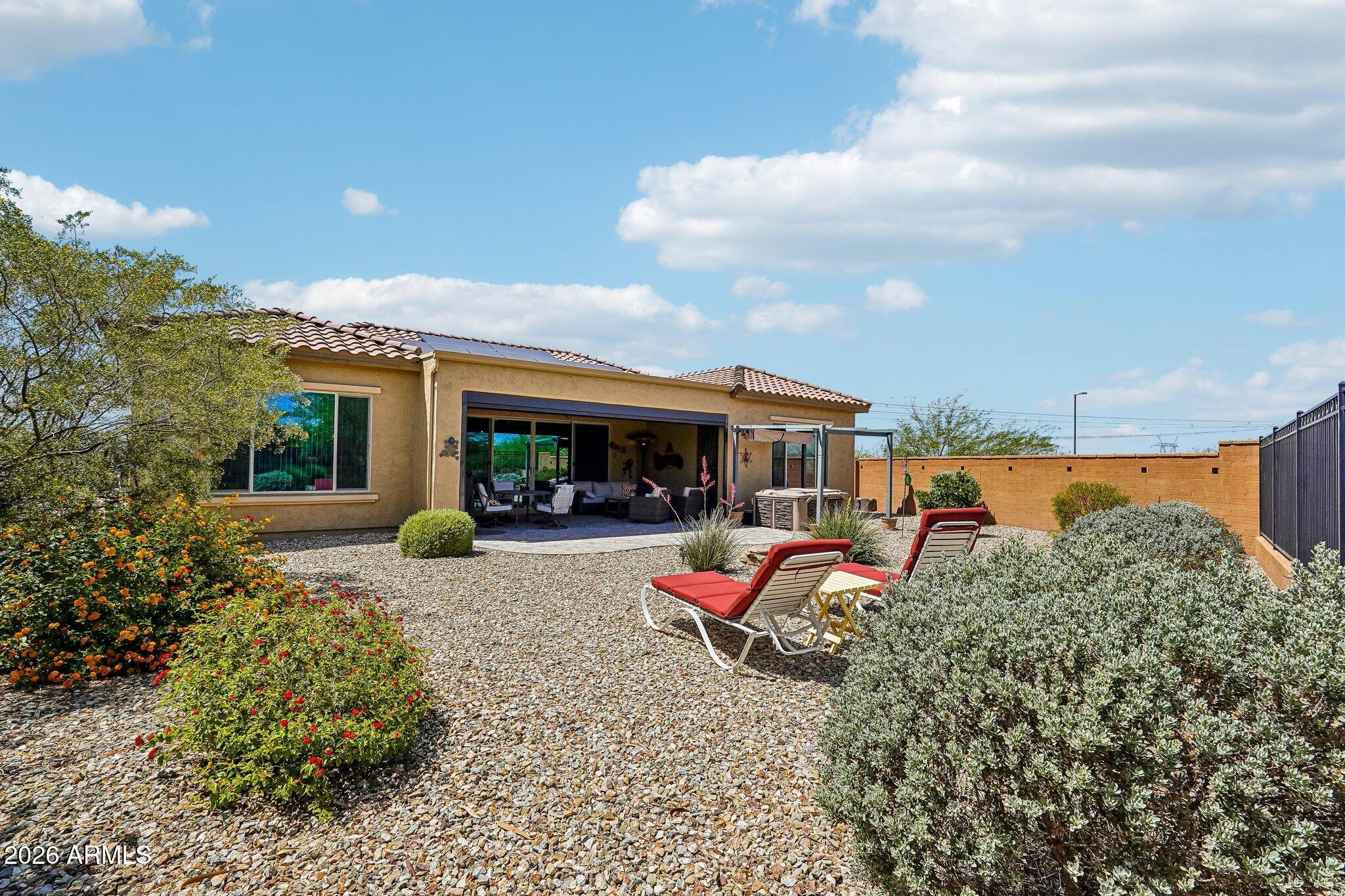 27585 W TONOPAH Drive