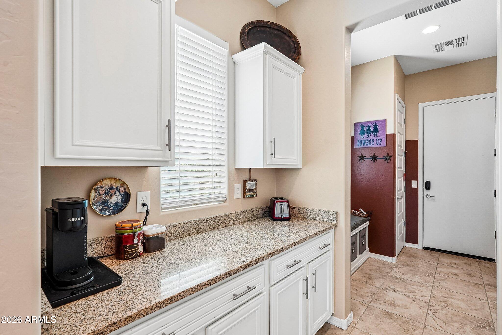 27585 W TONOPAH Drive