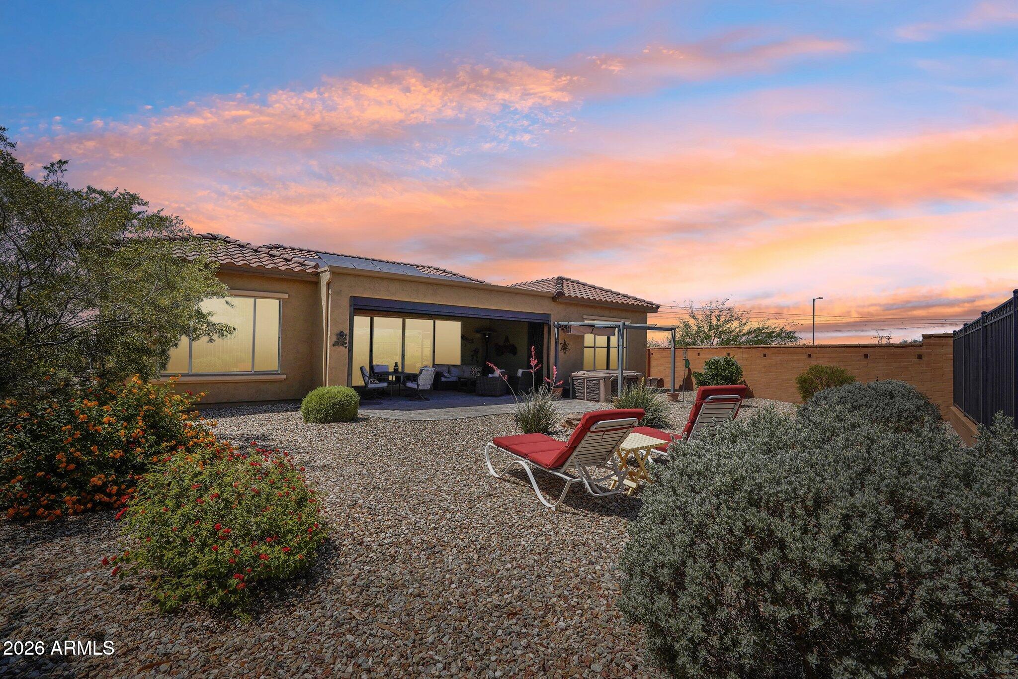 27585 W TONOPAH Drive