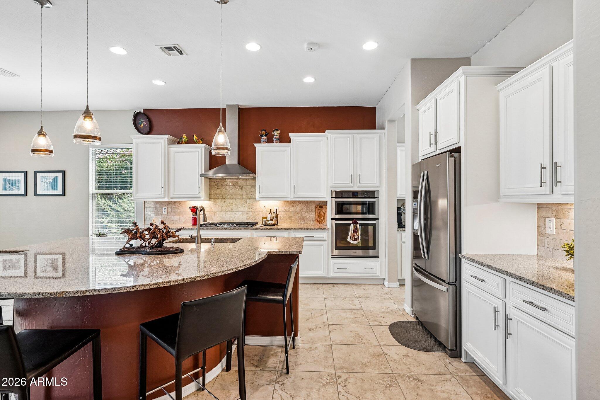 27585 W TONOPAH Drive