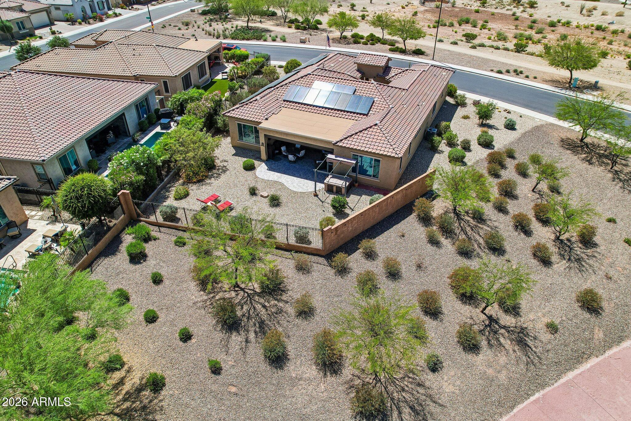 27585 W TONOPAH Drive