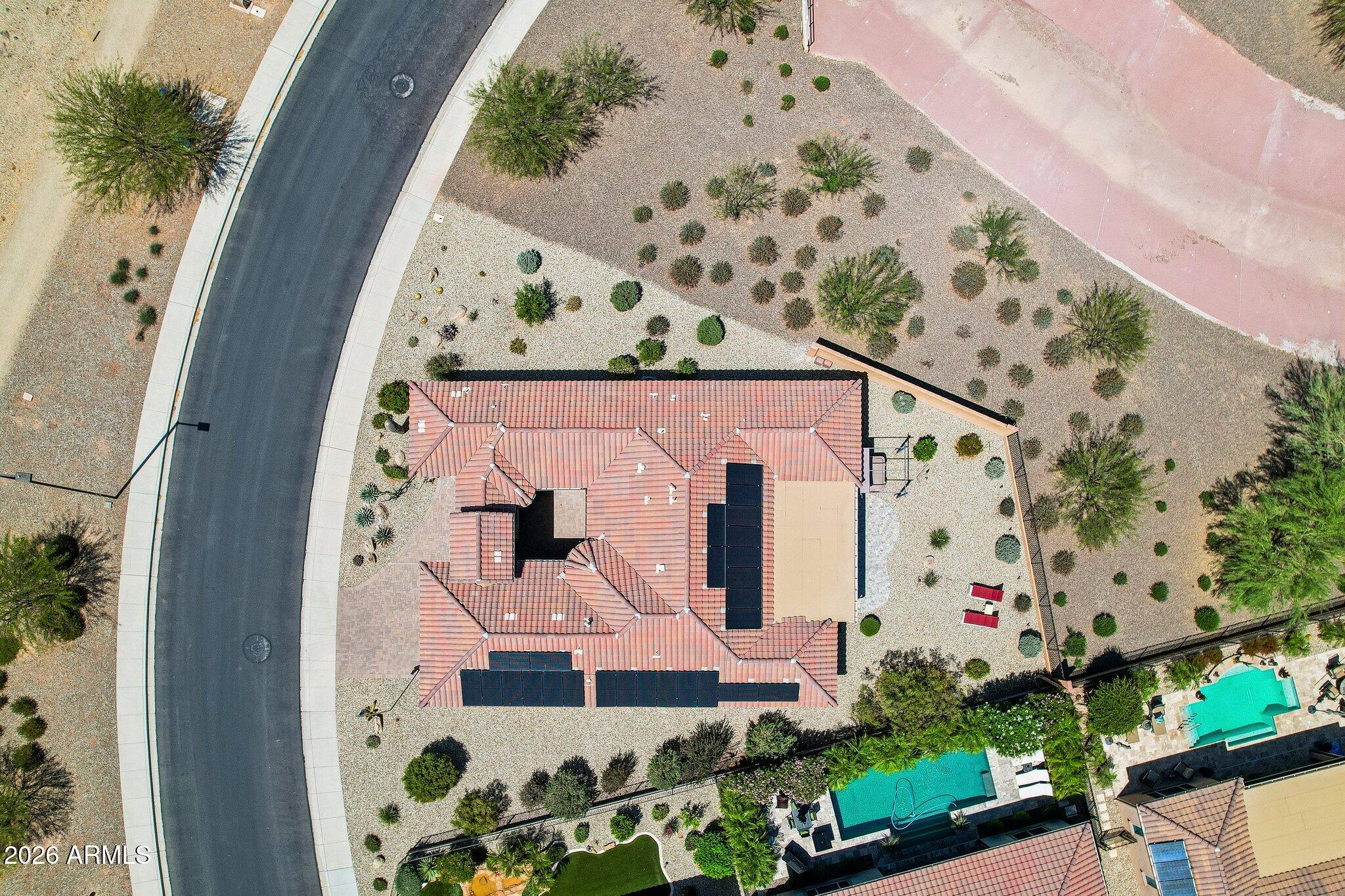 27585 W TONOPAH Drive