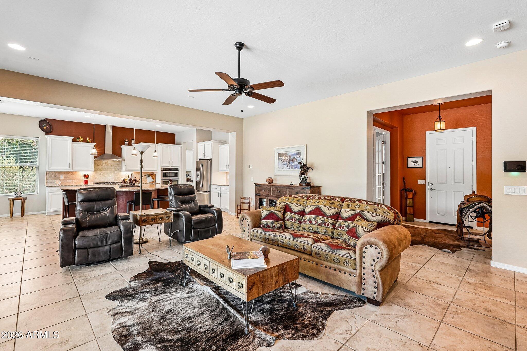 27585 W TONOPAH Drive