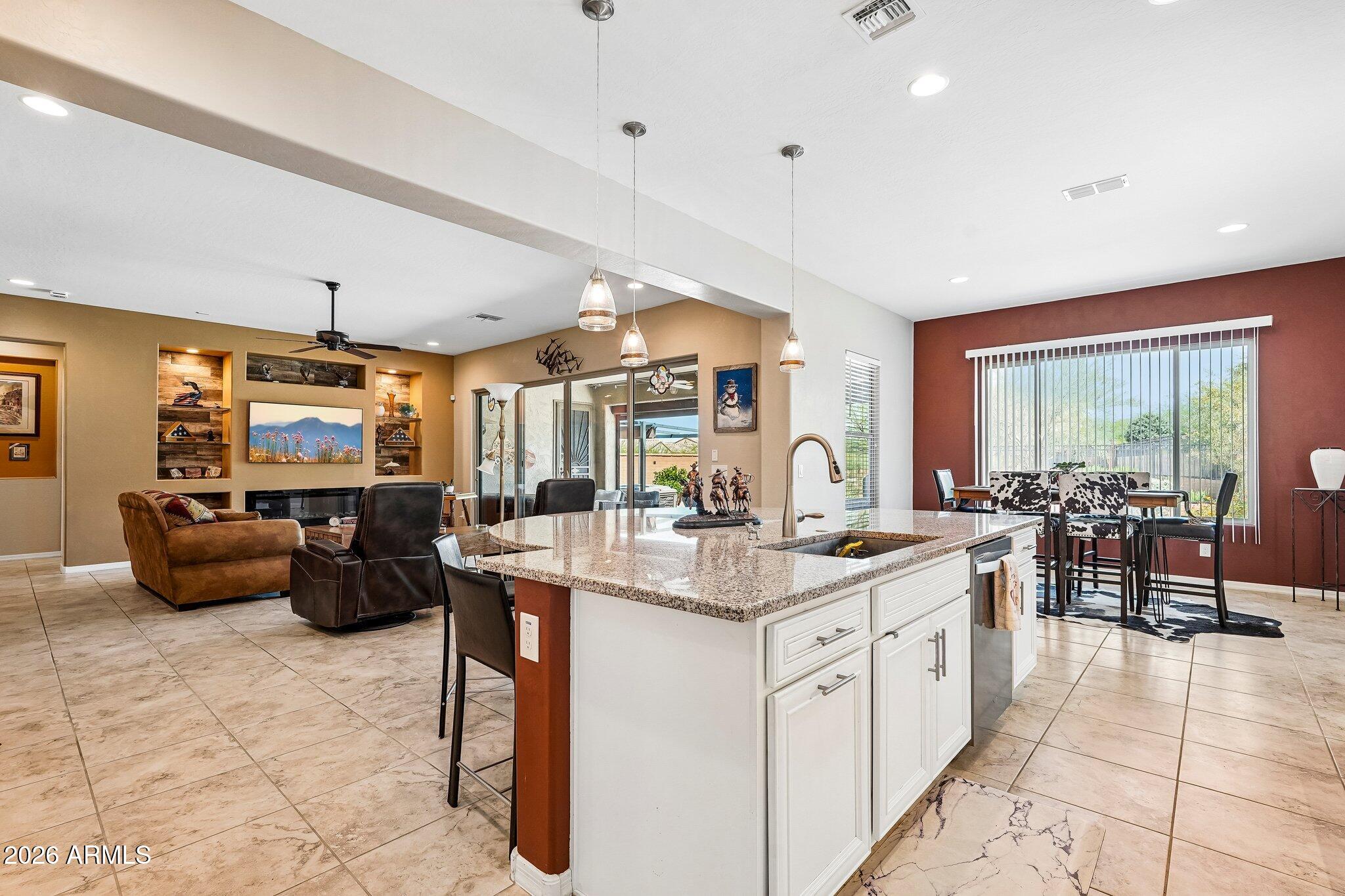 27585 W TONOPAH Drive
