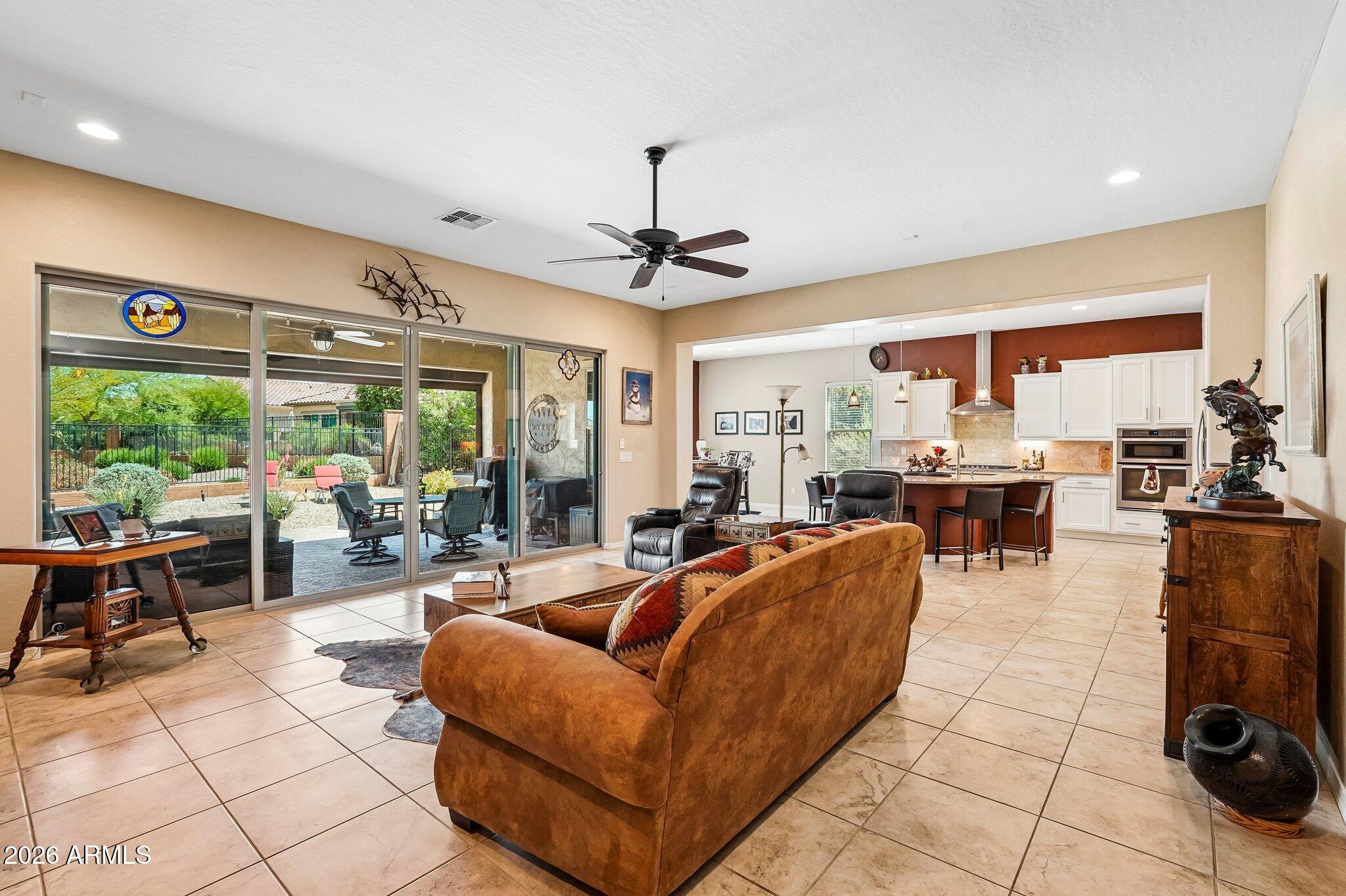 27585 W TONOPAH Drive