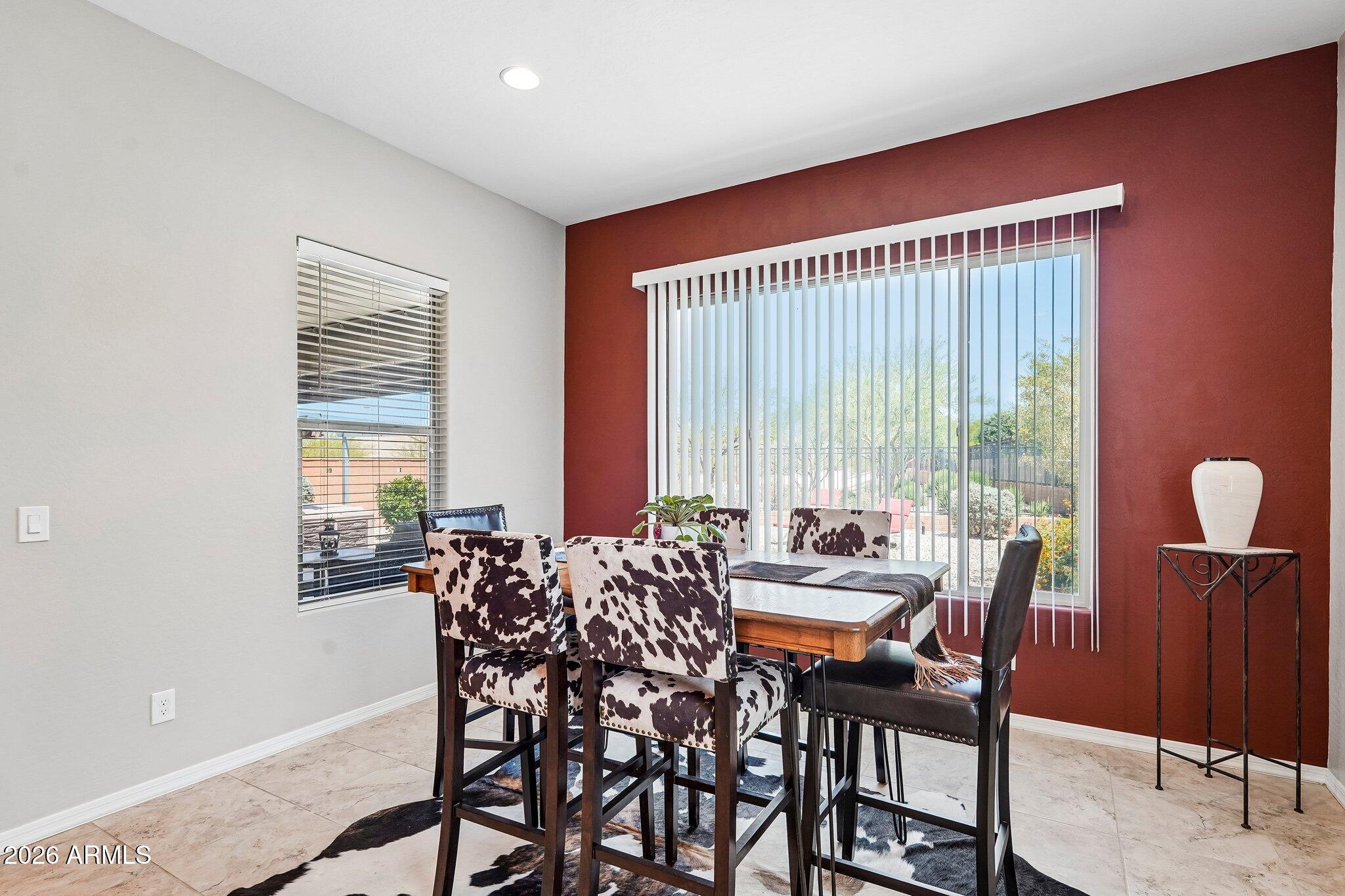 27585 W TONOPAH Drive