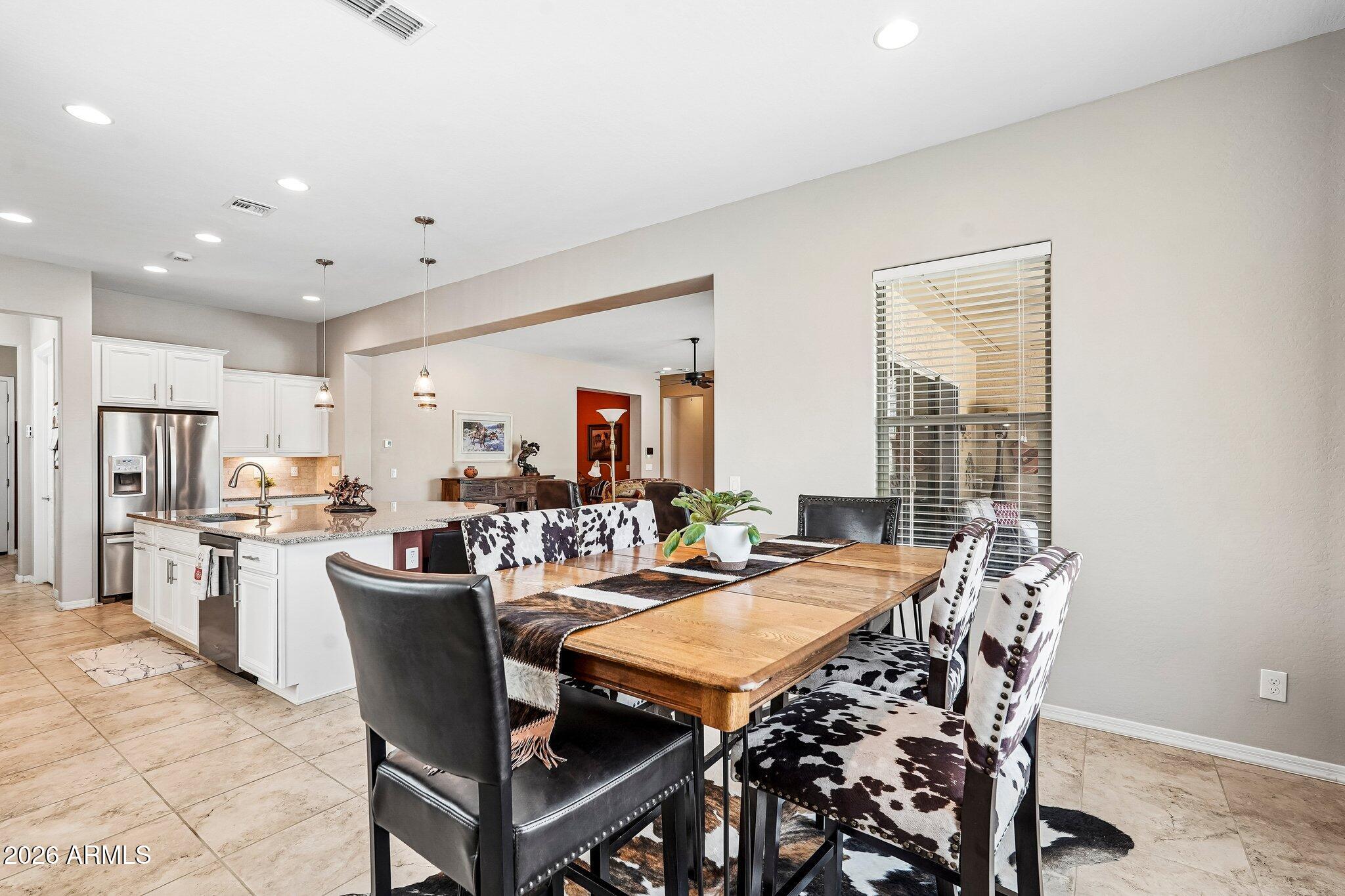 27585 W TONOPAH Drive