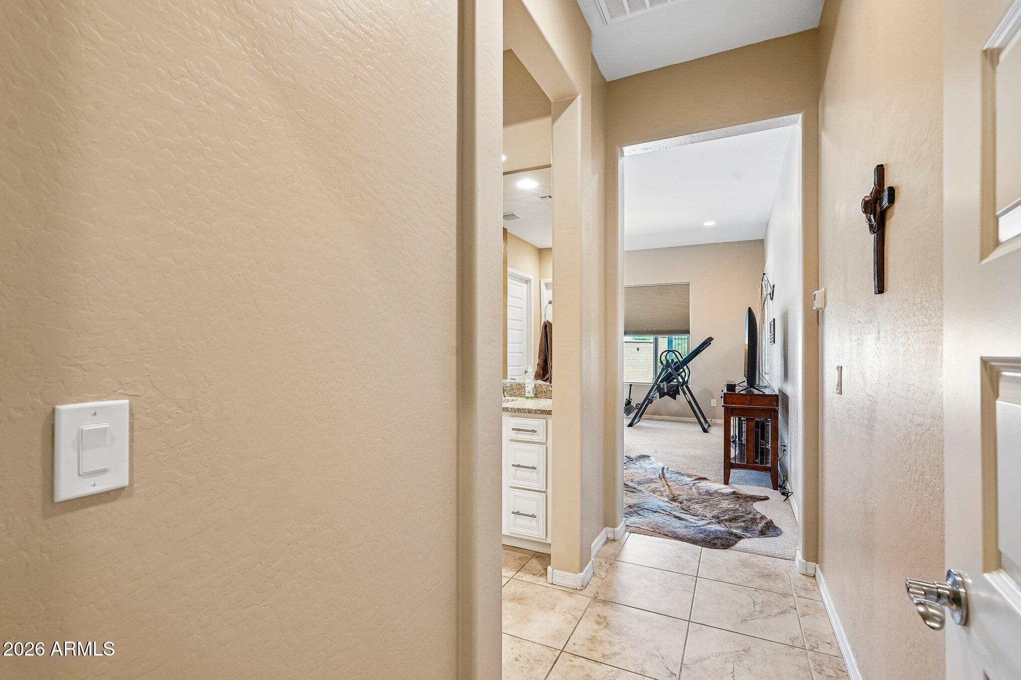 27585 W TONOPAH Drive