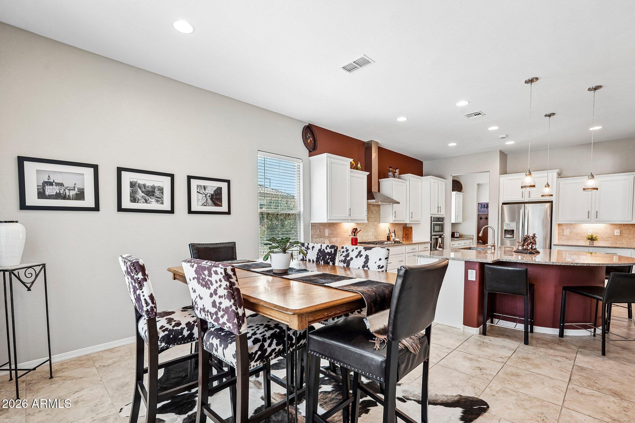 27585 W TONOPAH Drive