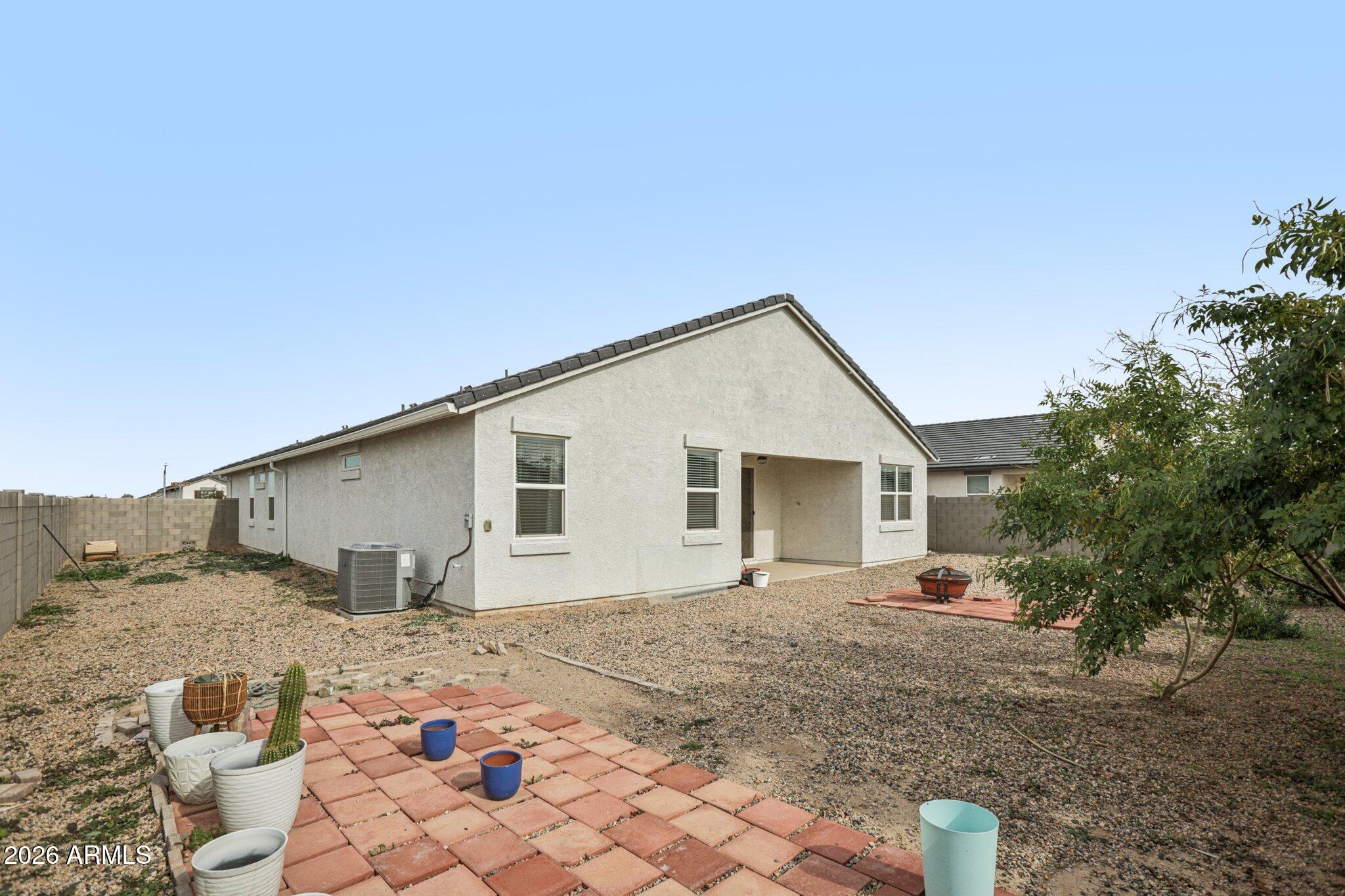 36203 W SAN ALVAREZ Avenue W