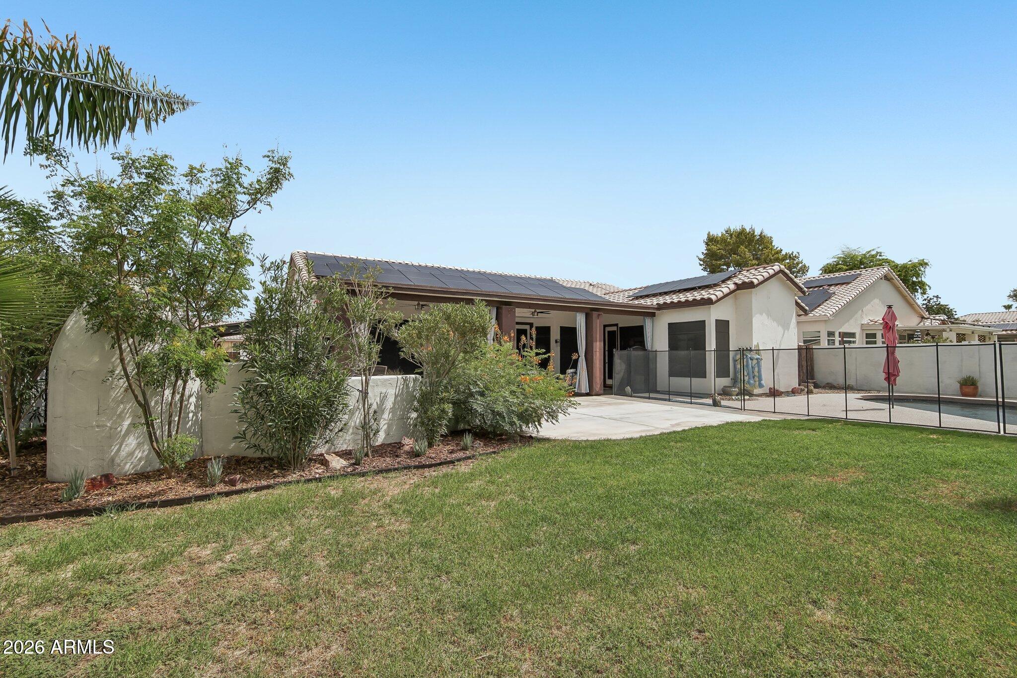 7453 W PARAISO Drive