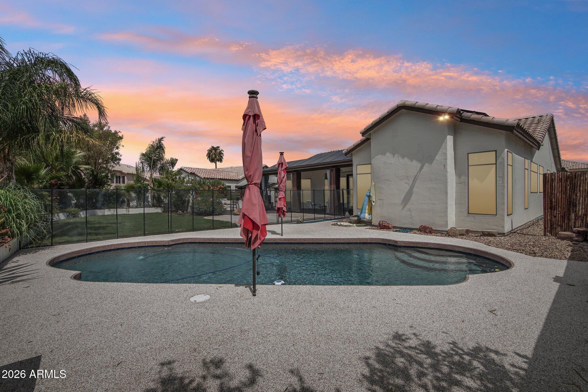 7453 W PARAISO Drive