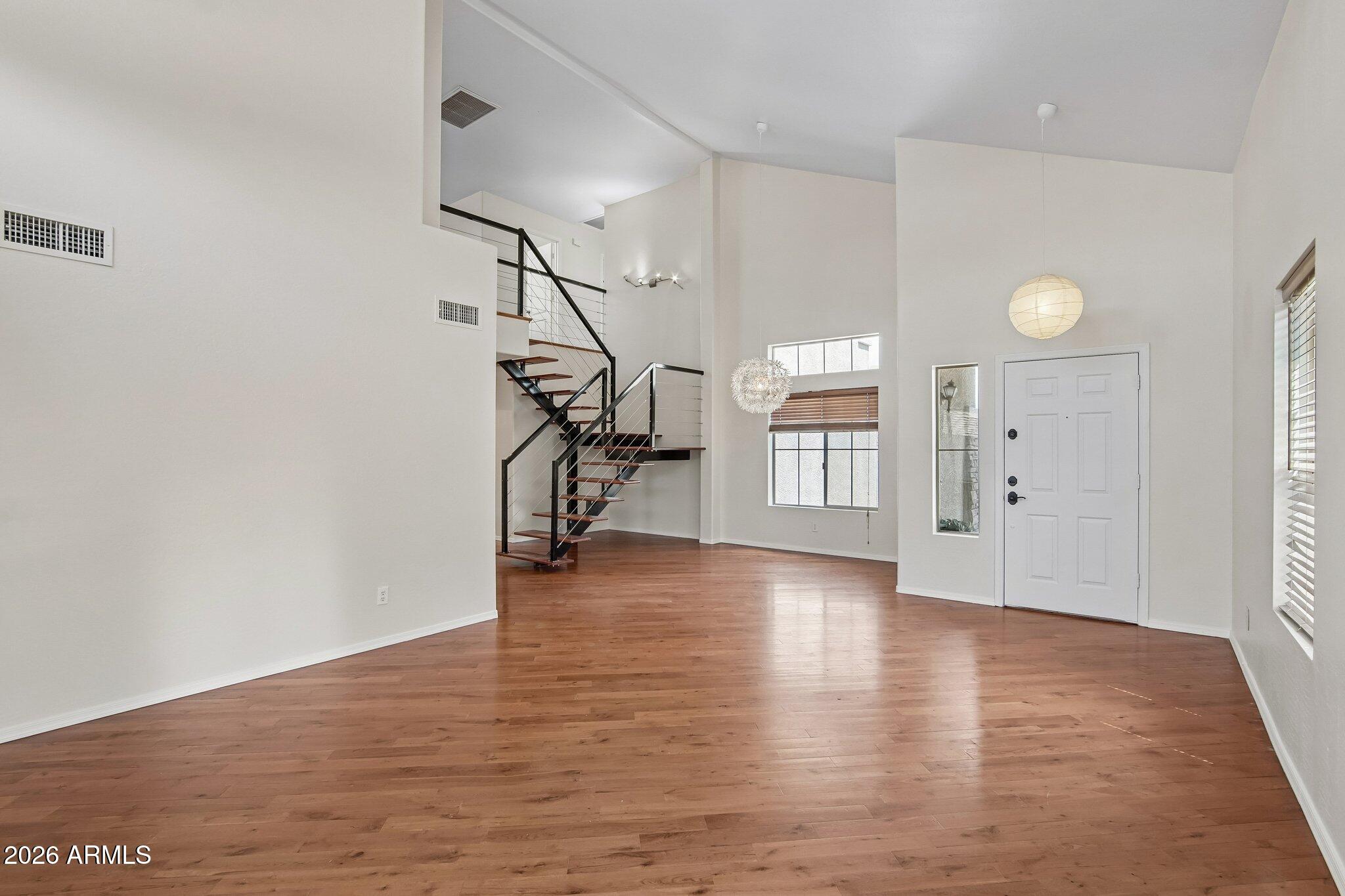 520 S 112TH Drive