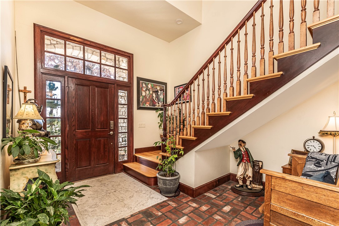 31 Mission Hills Lane