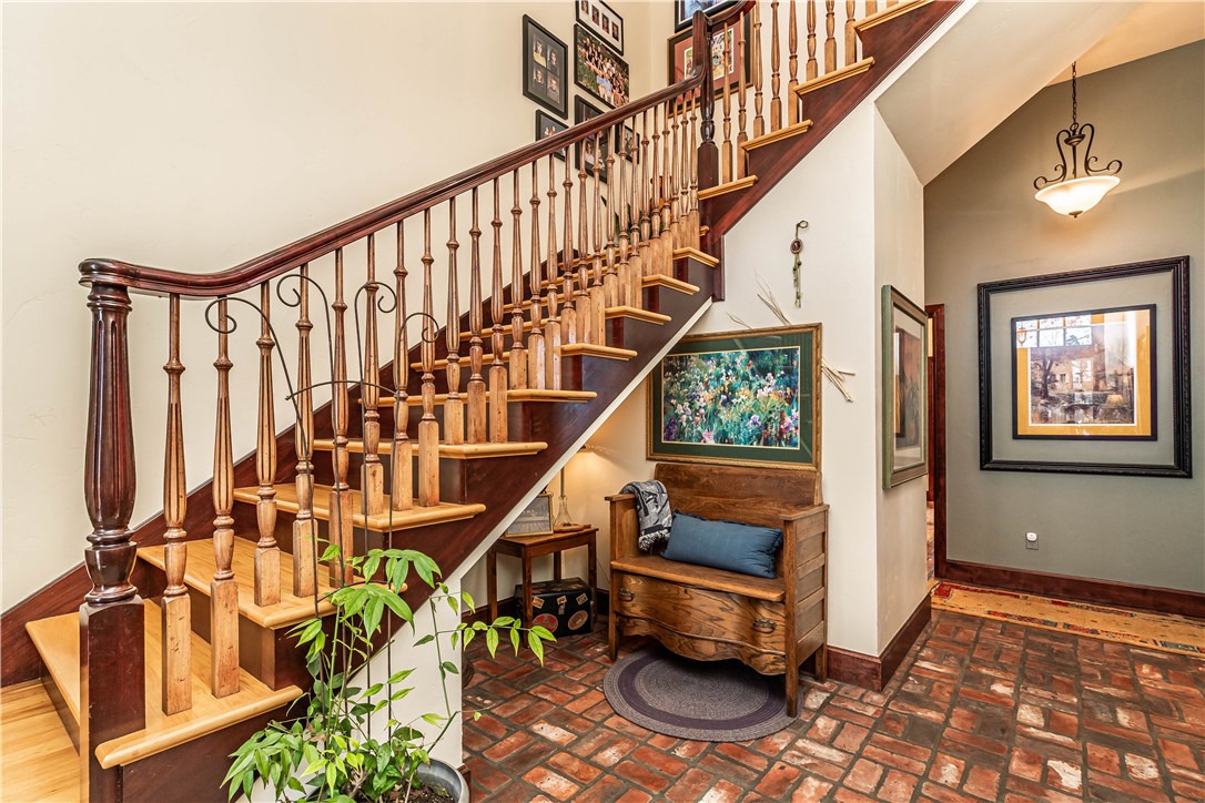 31 Mission Hills Lane