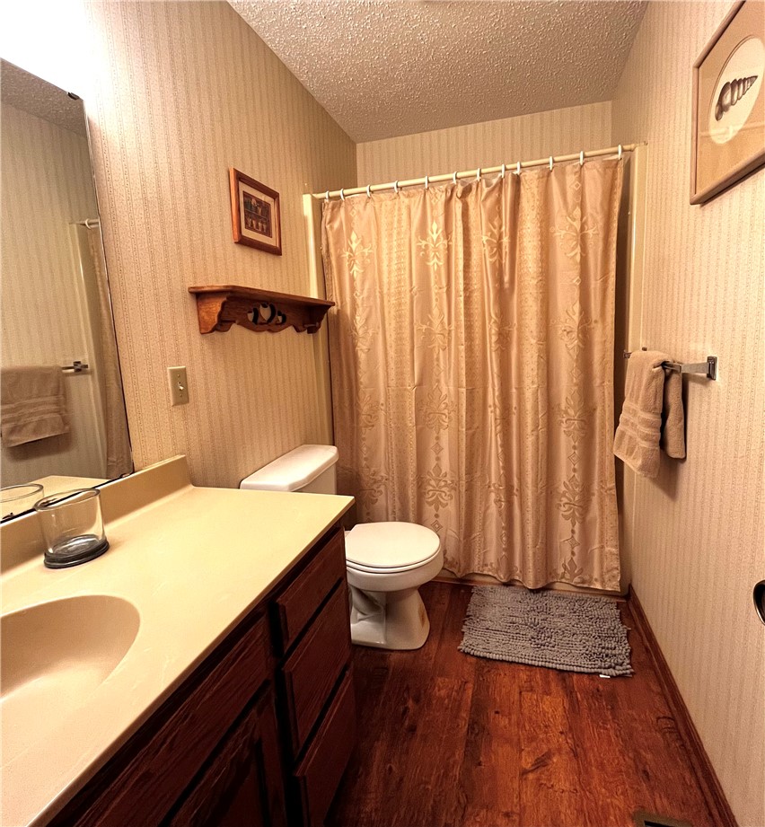 12 Wedgewood Lane
