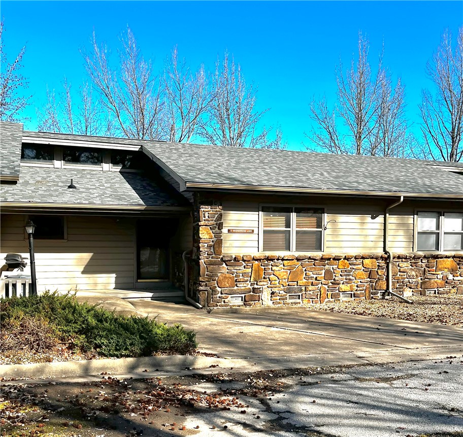 12 Wedgewood Lane
