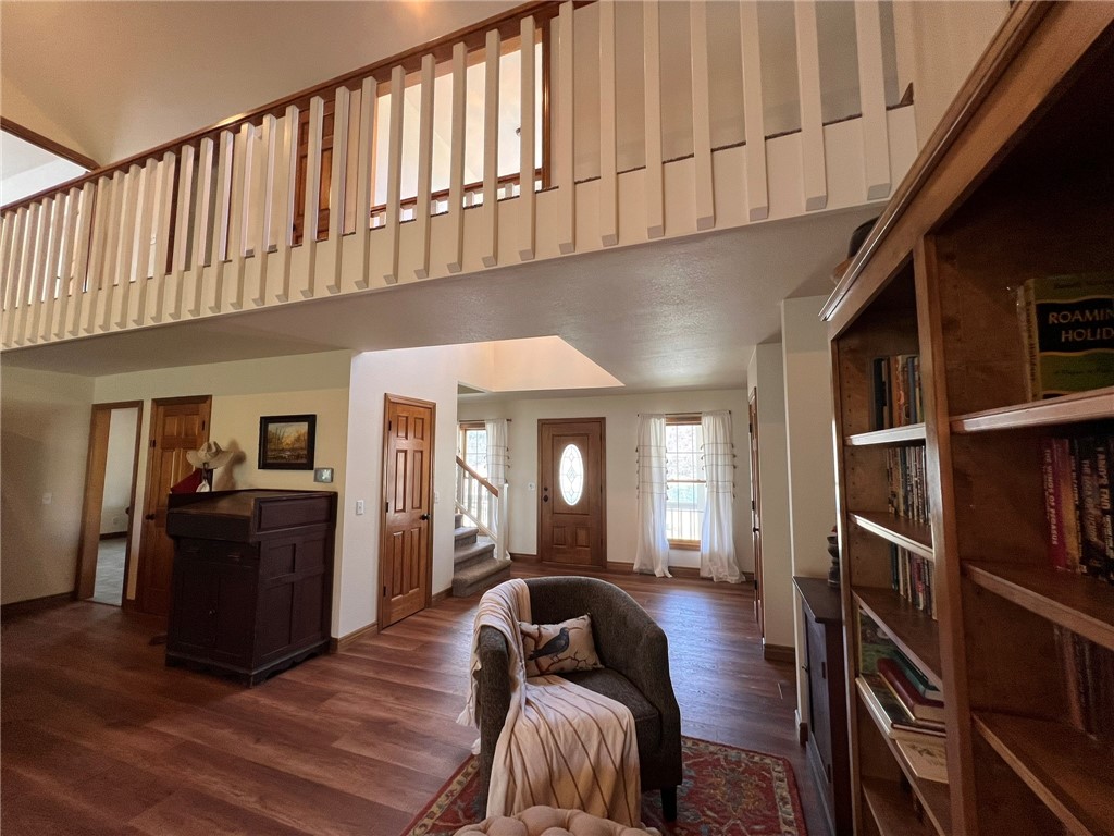 40 Lakeside Drive