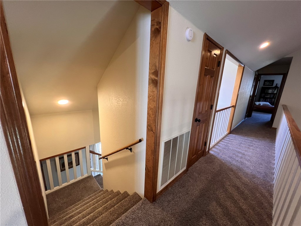 40 Lakeside Drive