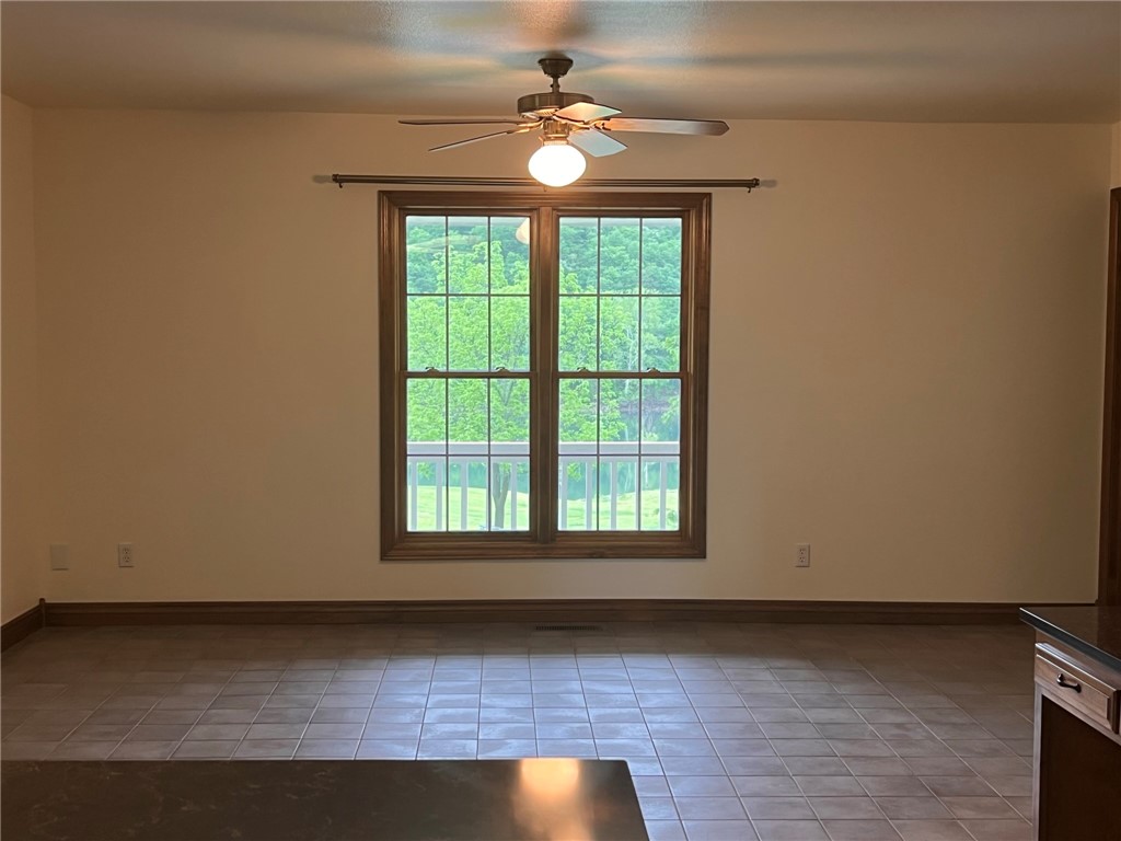 40 Lakeside Drive