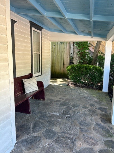11 White Street