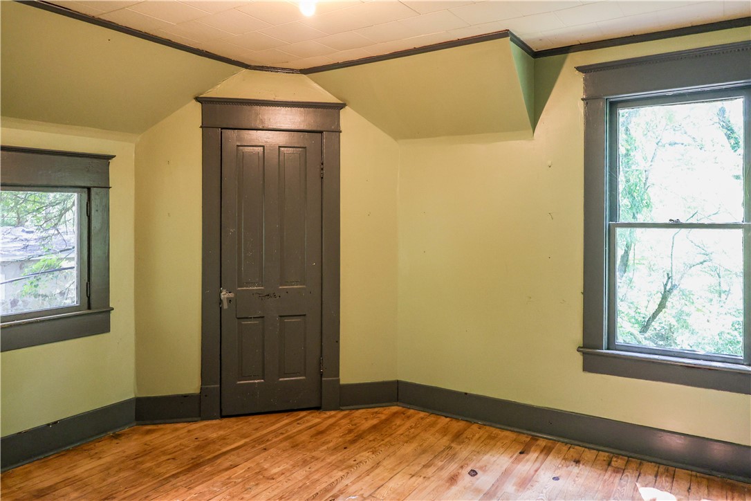 19 Kingshighway