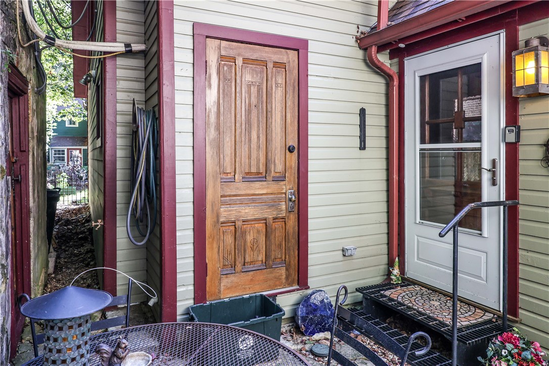 45 Benton Street
