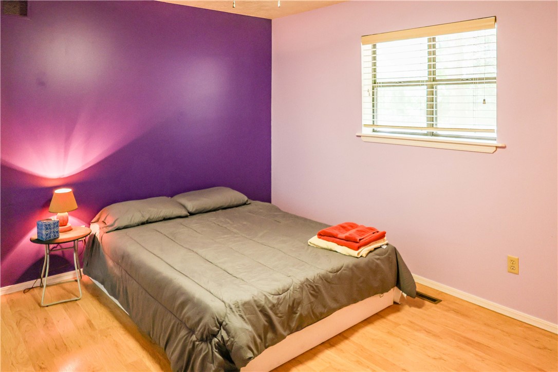 242 & 244 Hummingbird Lane