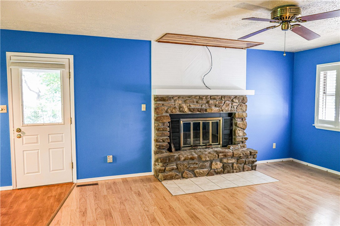 242 & 244 Hummingbird Lane