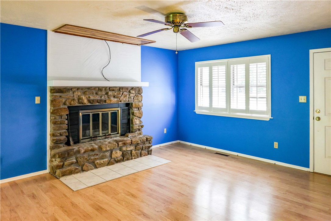 242 & 244 Hummingbird Lane