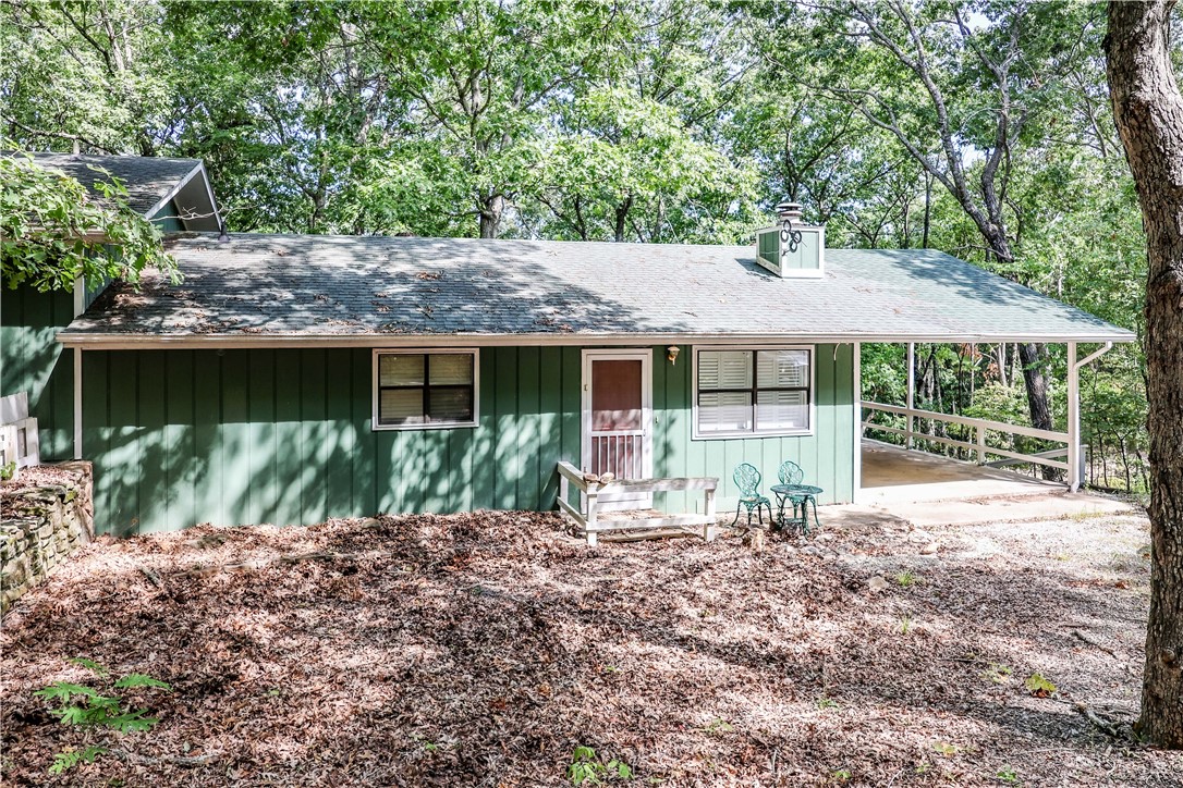 242 & 244 Hummingbird Lane