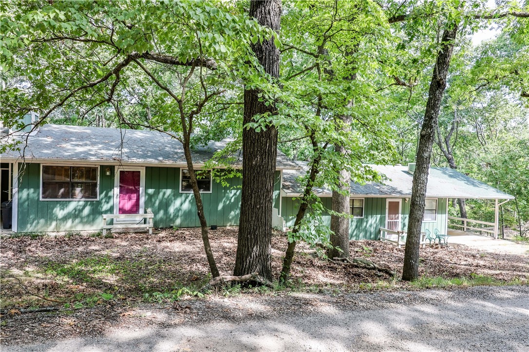242 & 244 Hummingbird Lane